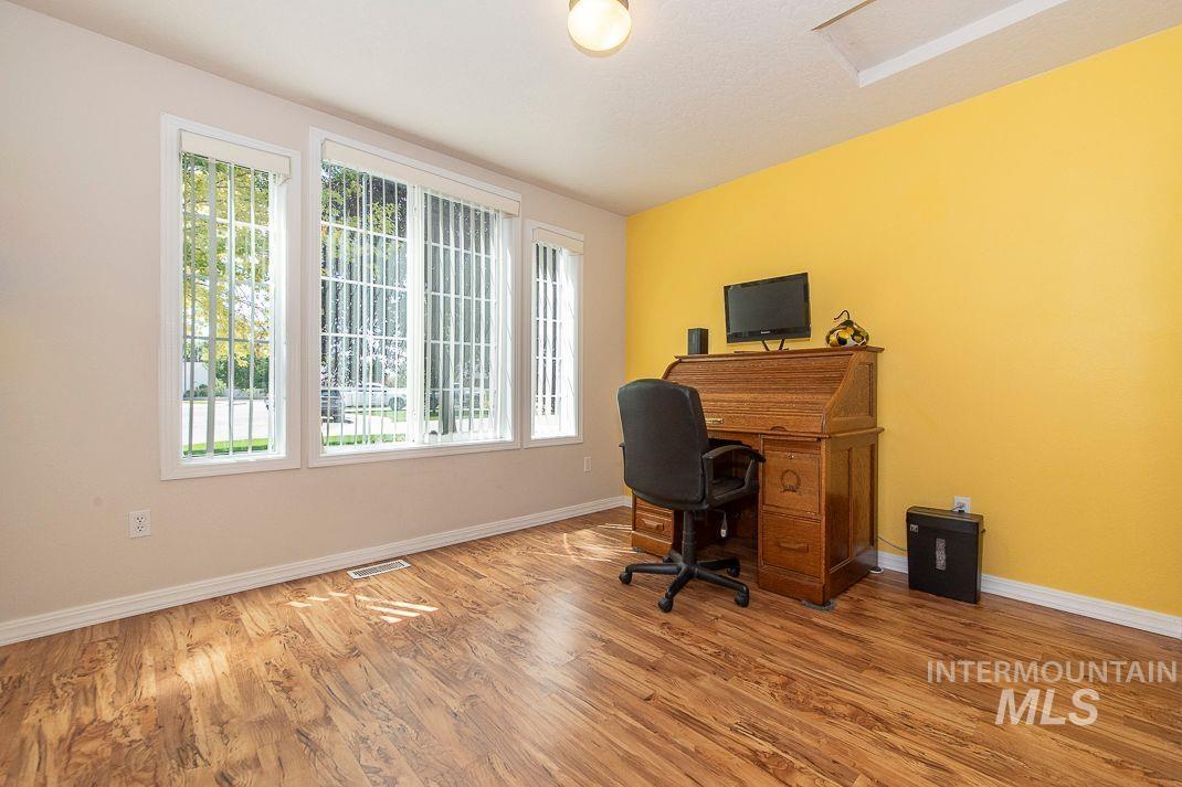 property viewer photo 11