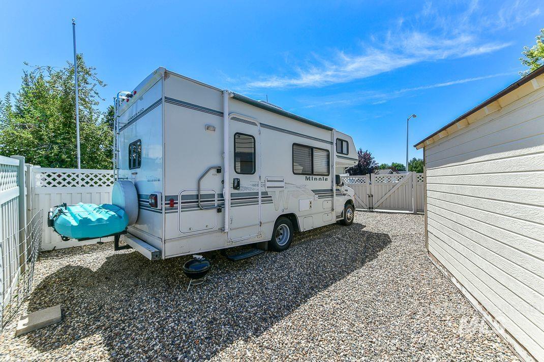 property viewer photo 18
