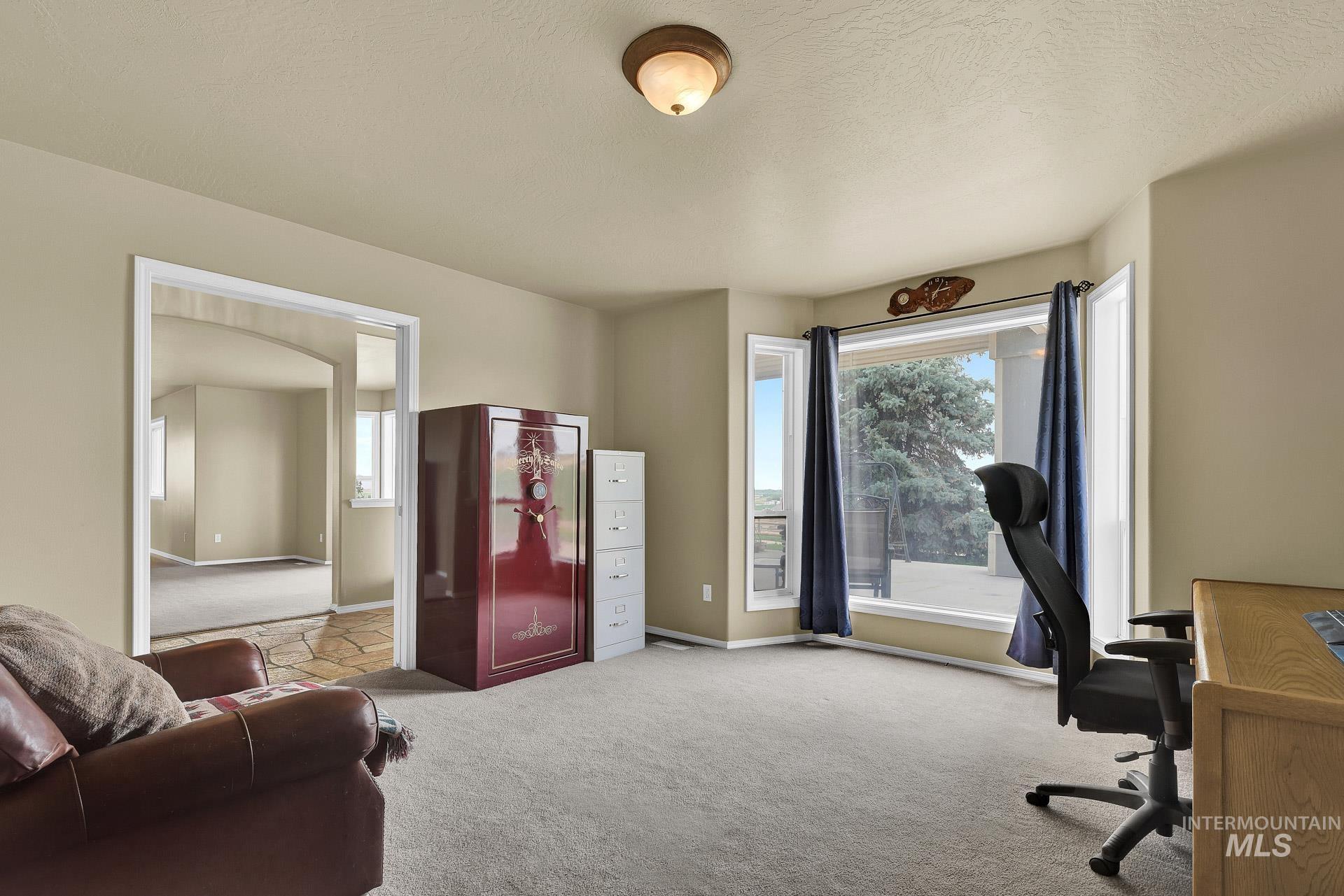 property viewer photo 17