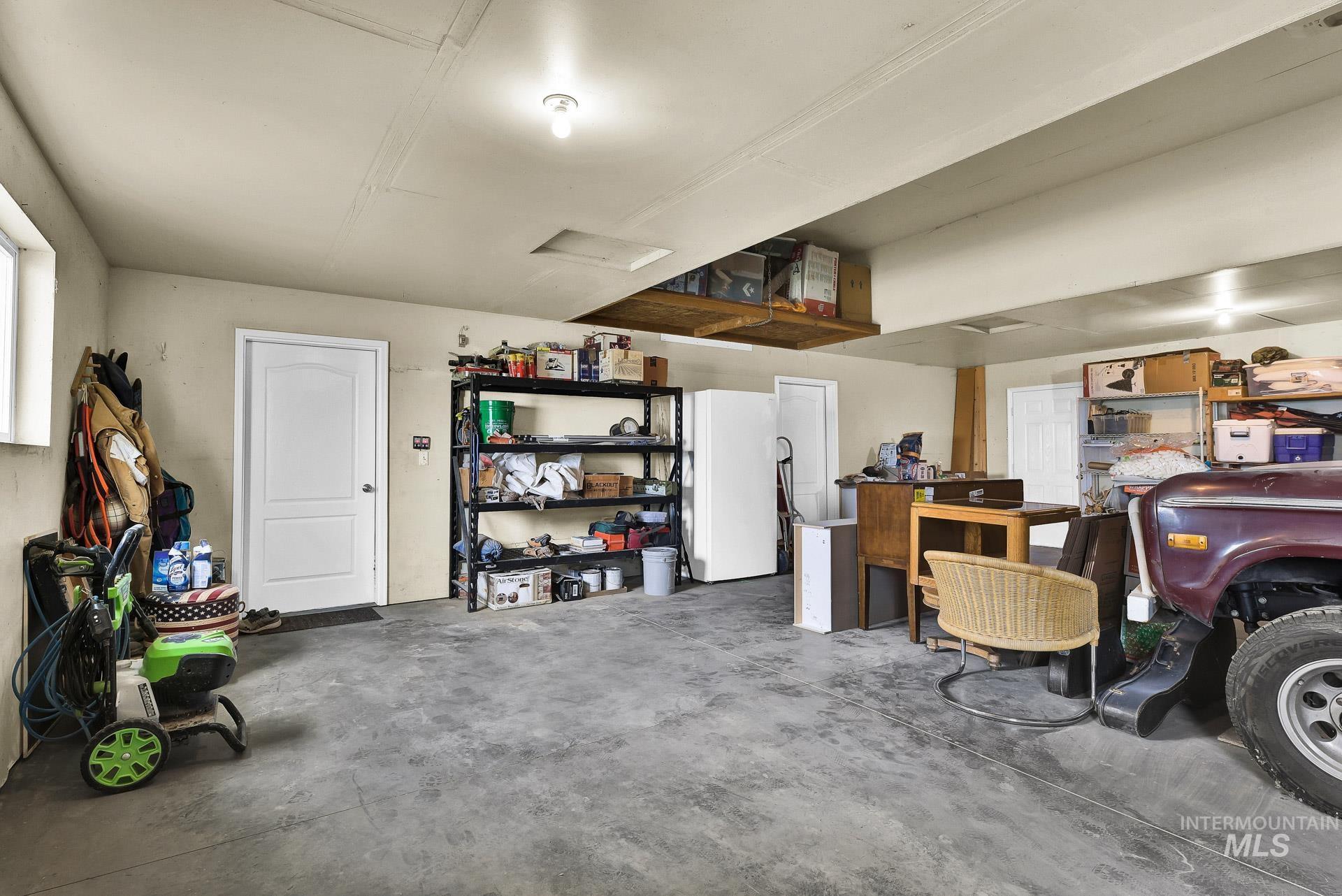 property viewer photo 25