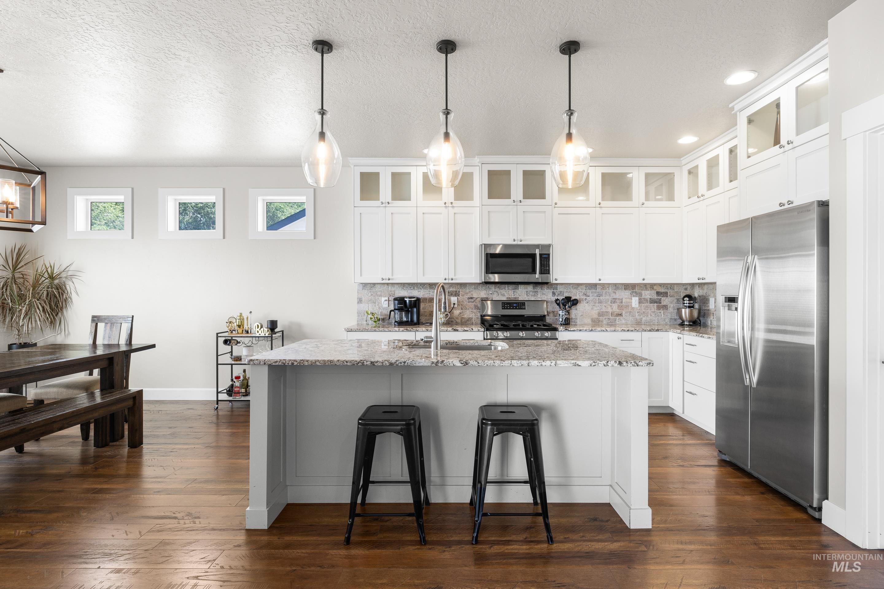 property viewer photo 12