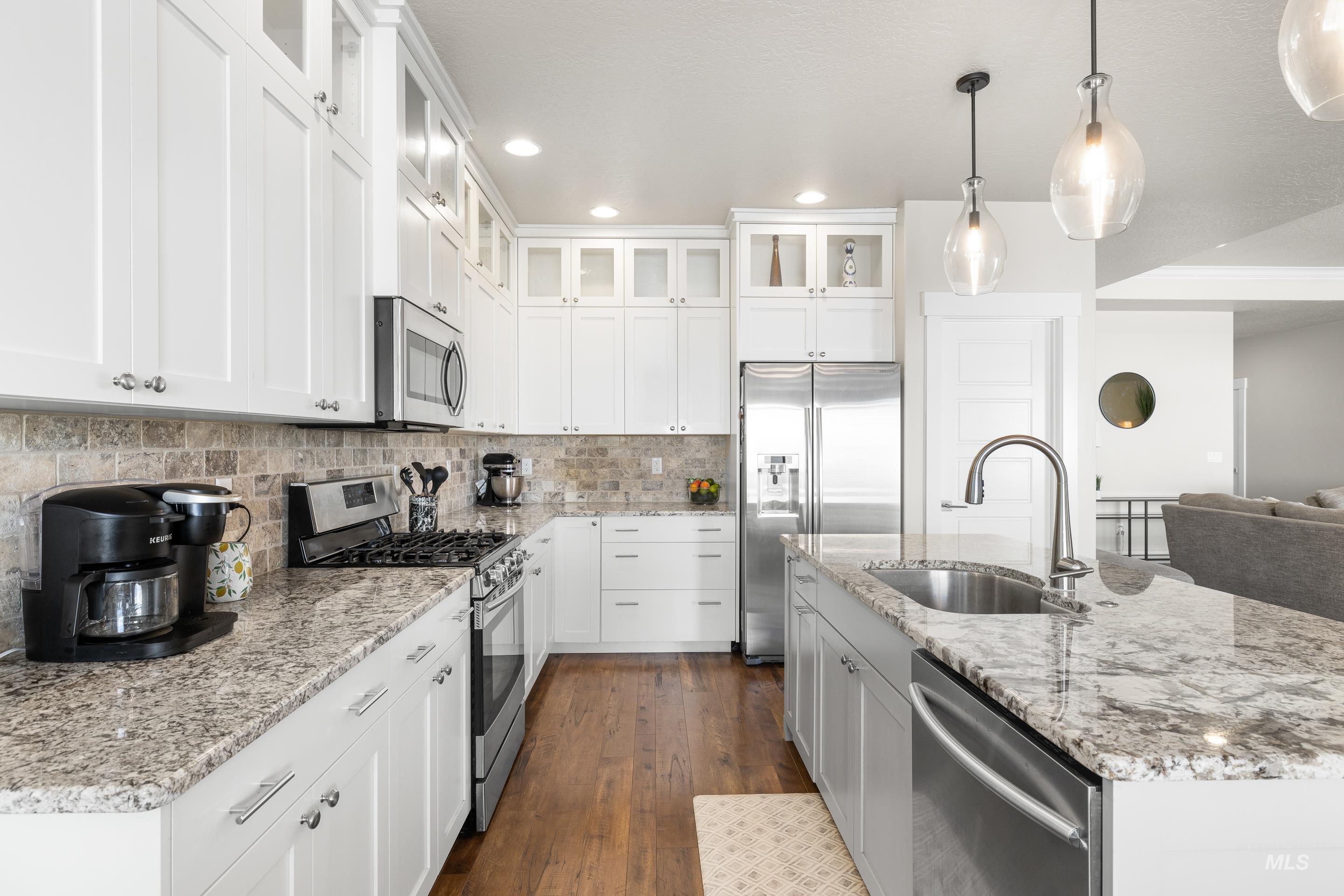 property viewer photo 14