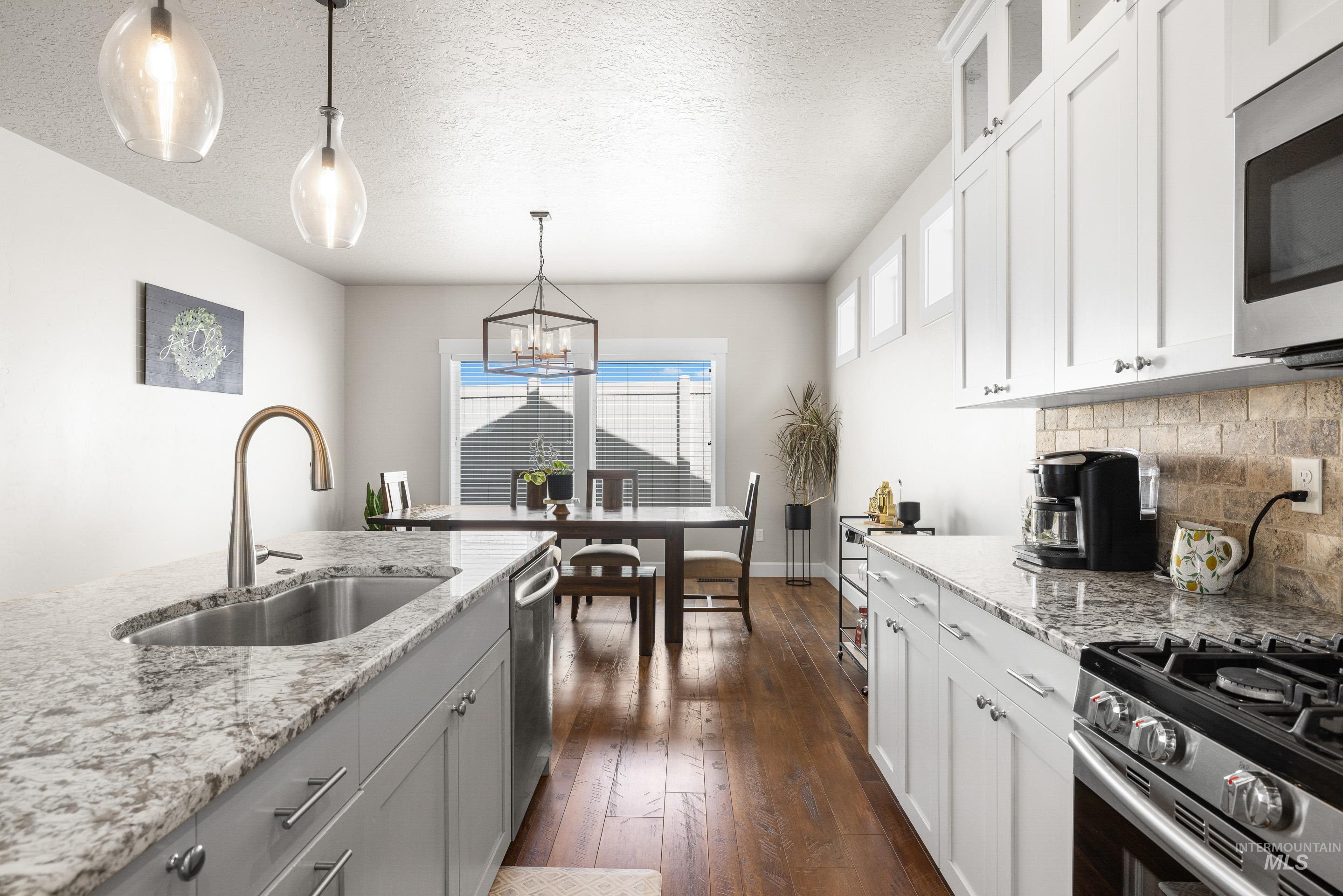 property viewer photo 16