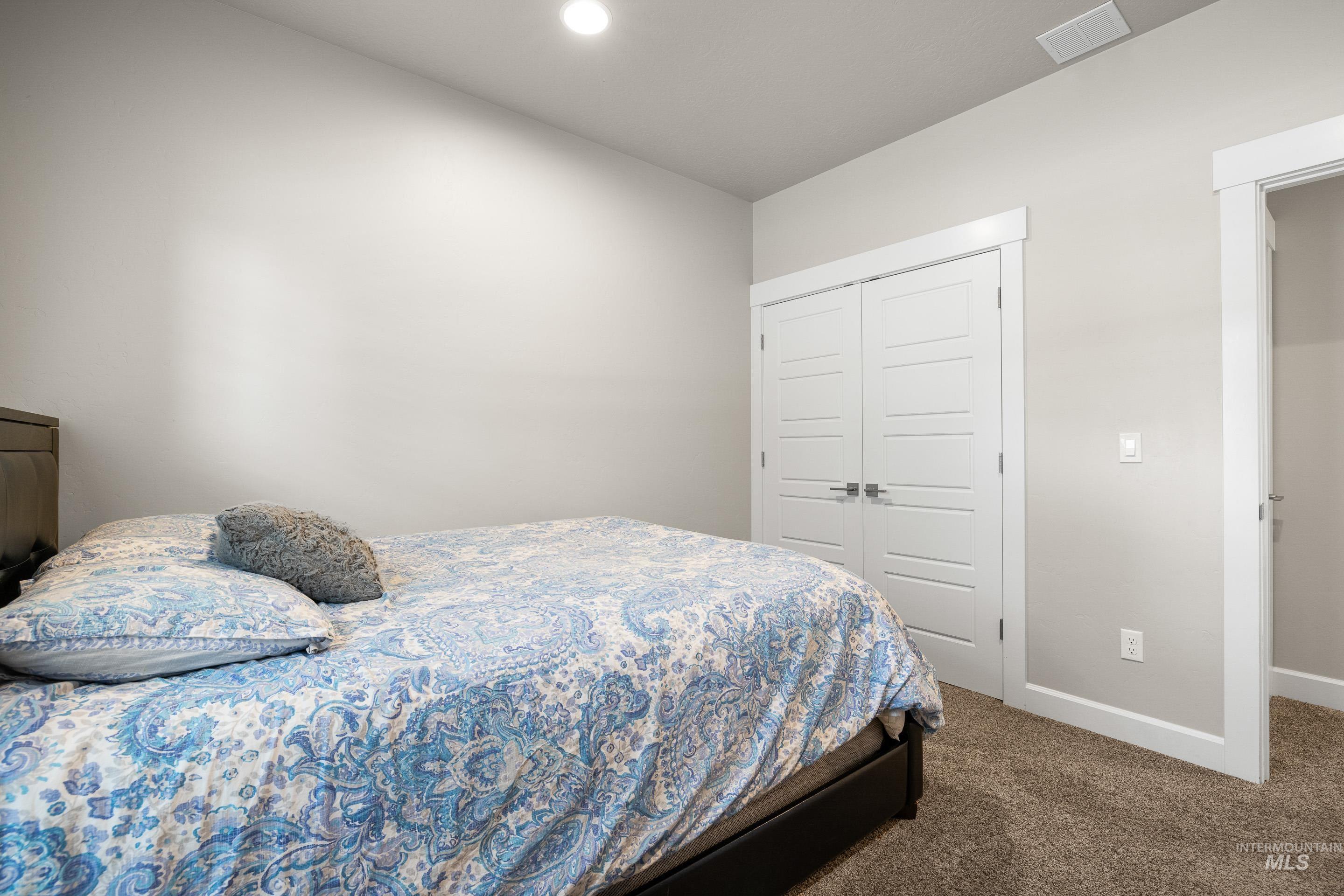 property viewer photo 31