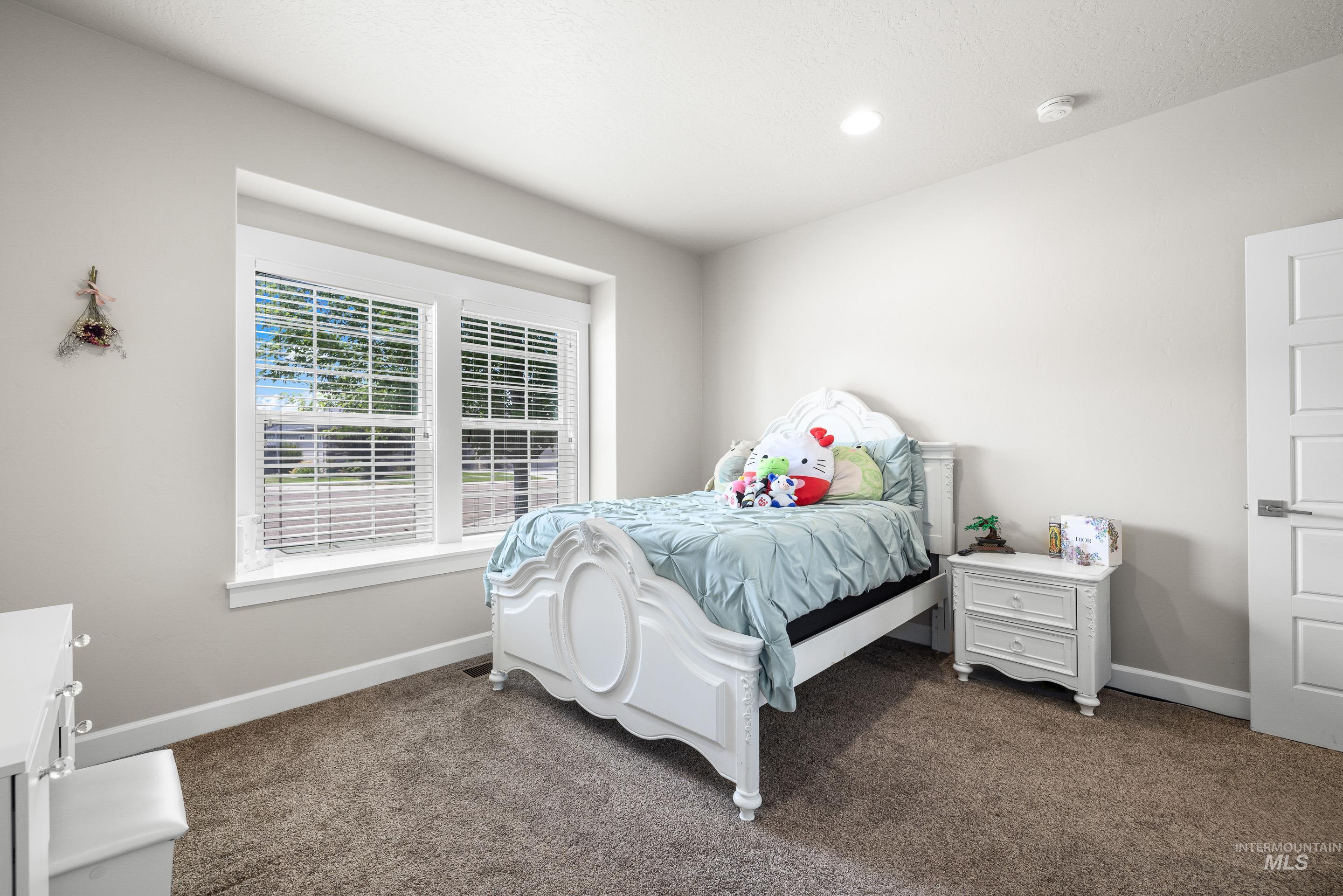 property viewer photo 33