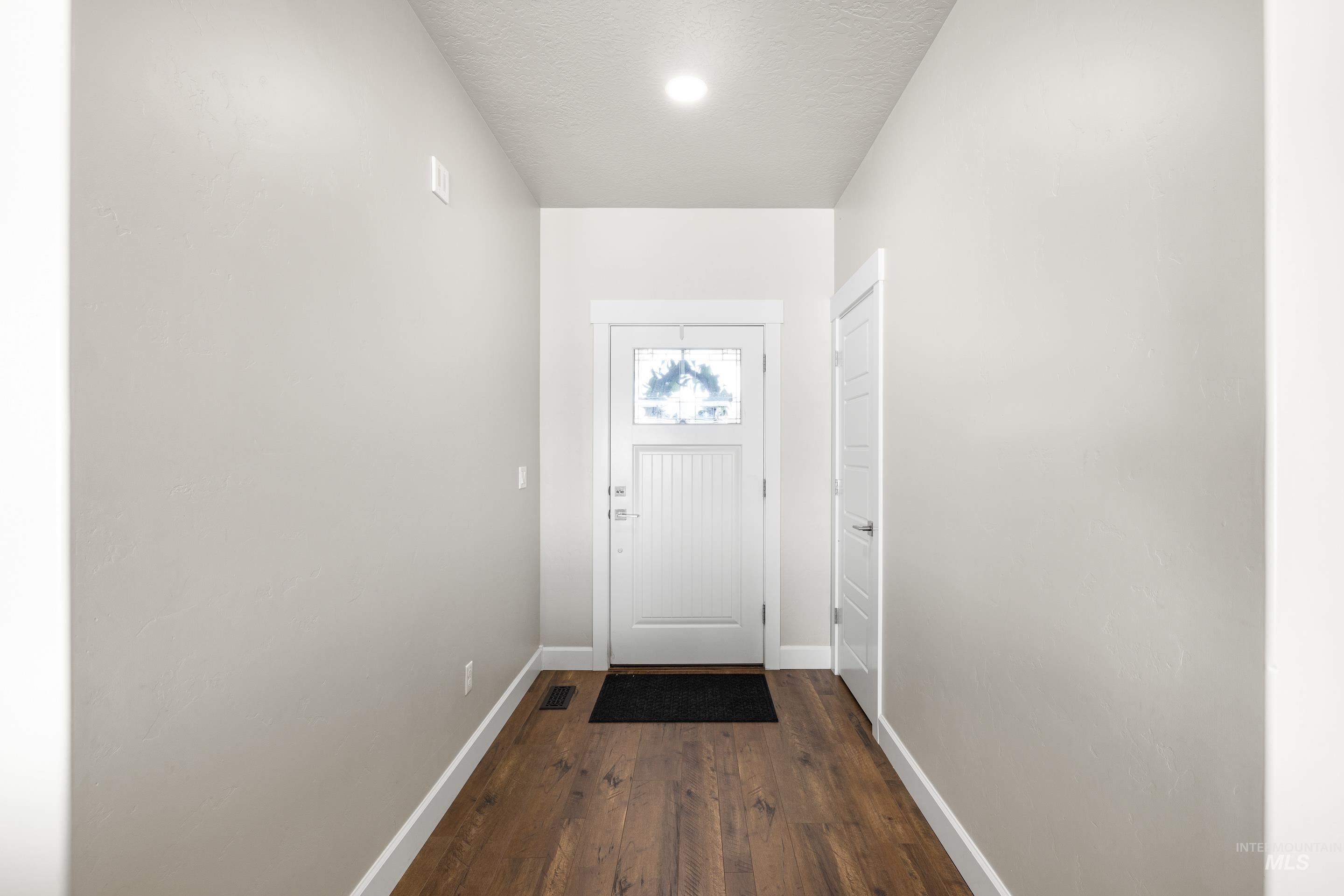 property viewer photo 4