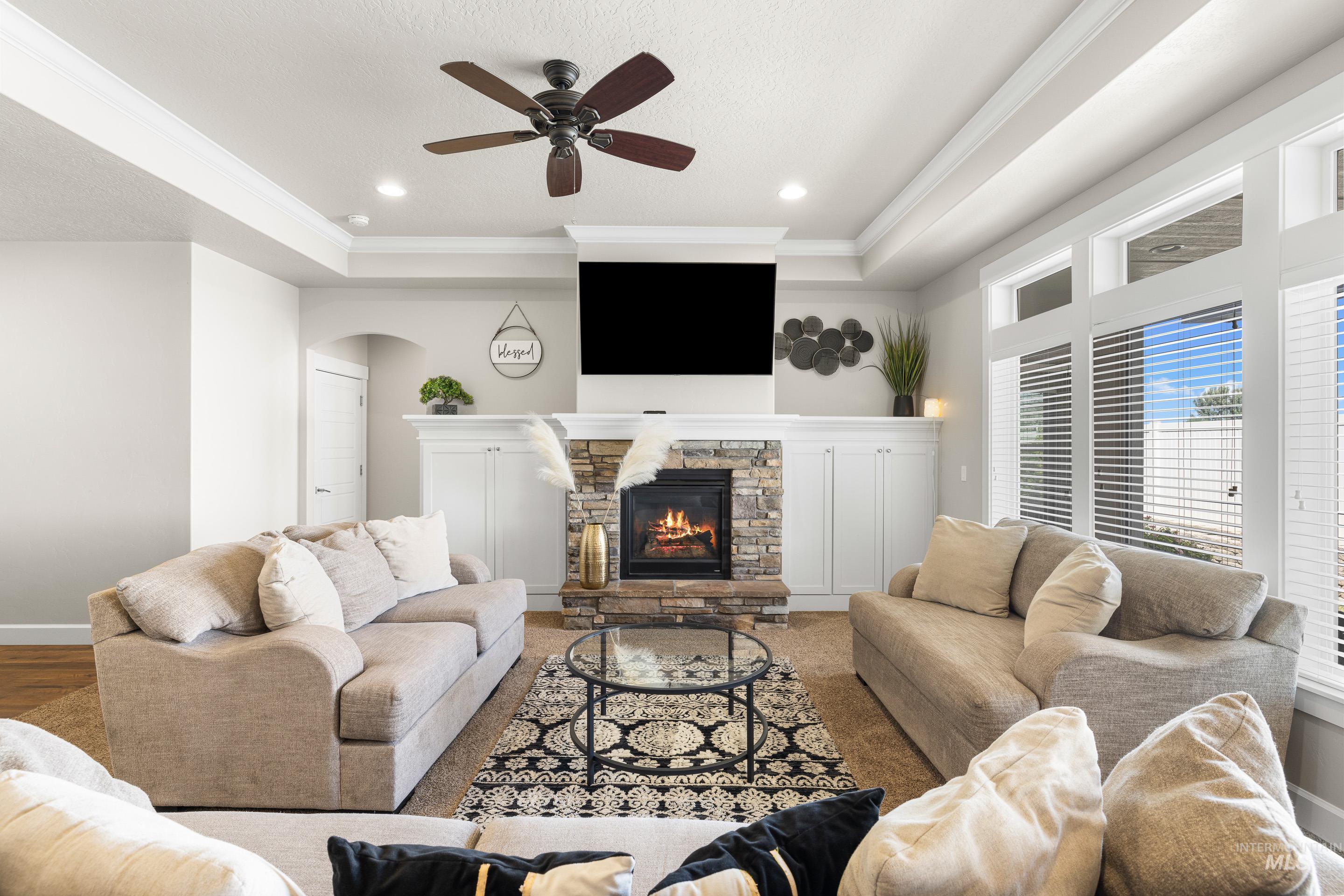 property viewer photo 6