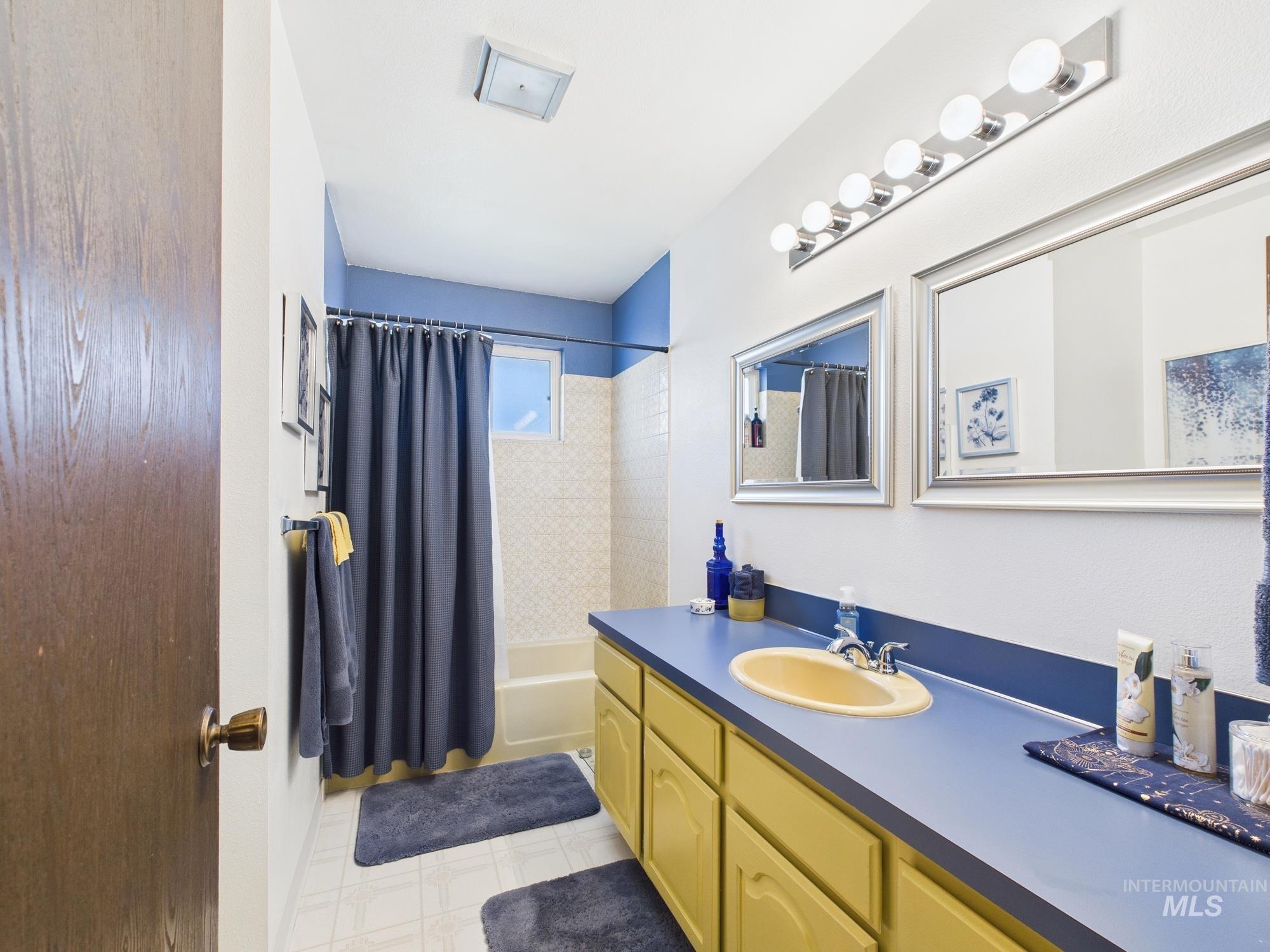 property viewer photo 13