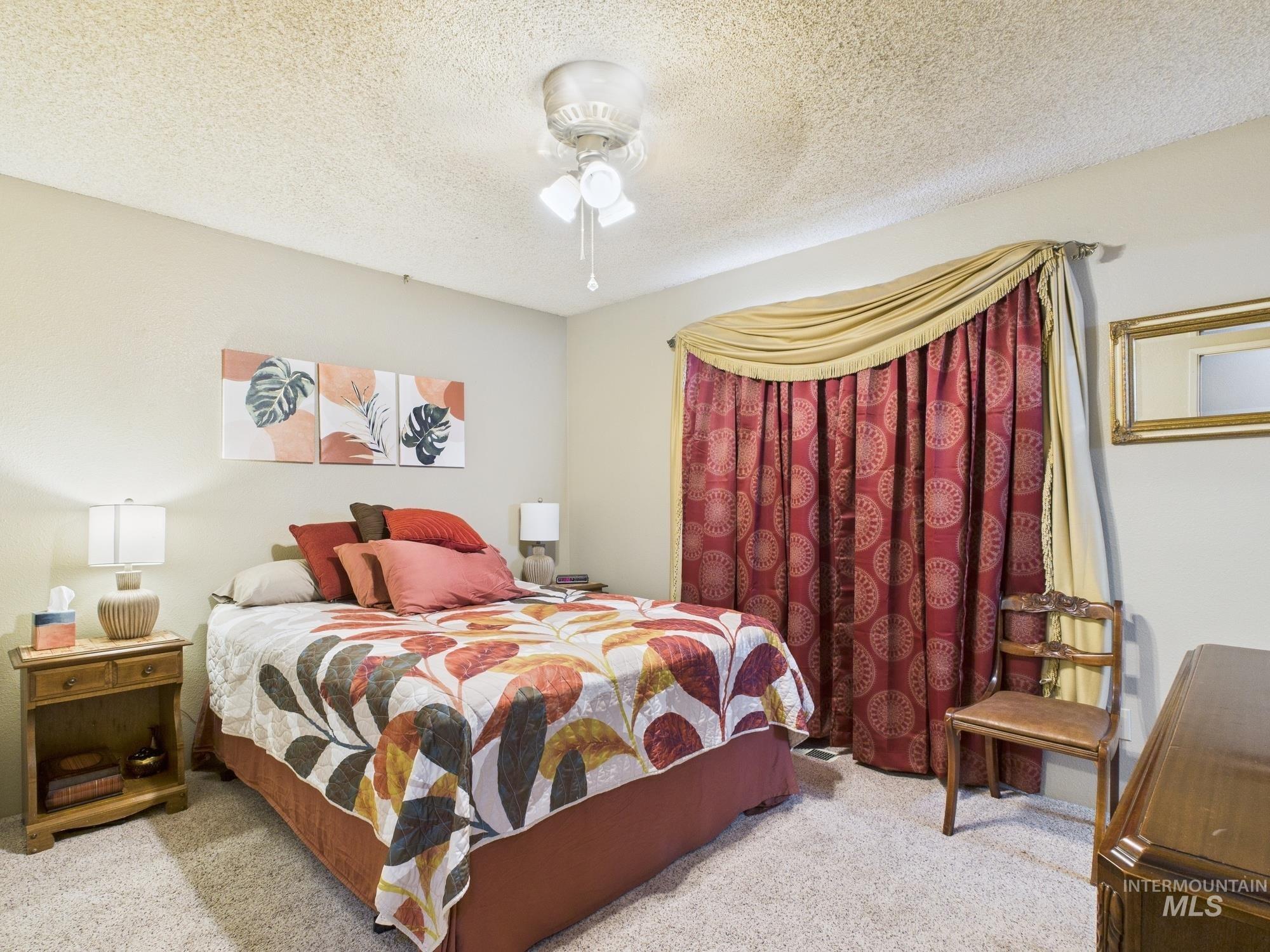 property viewer photo 16