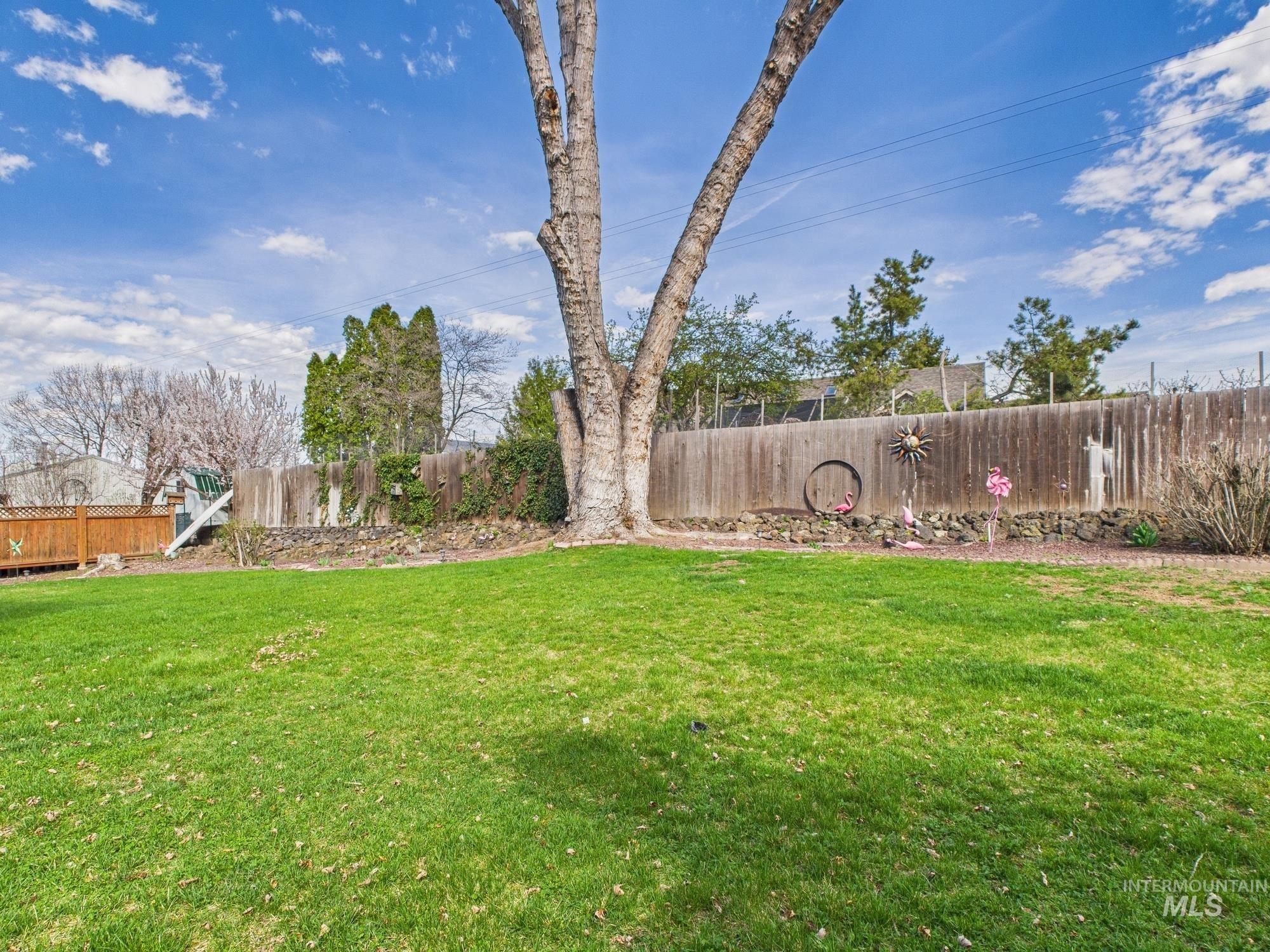 property viewer photo 30