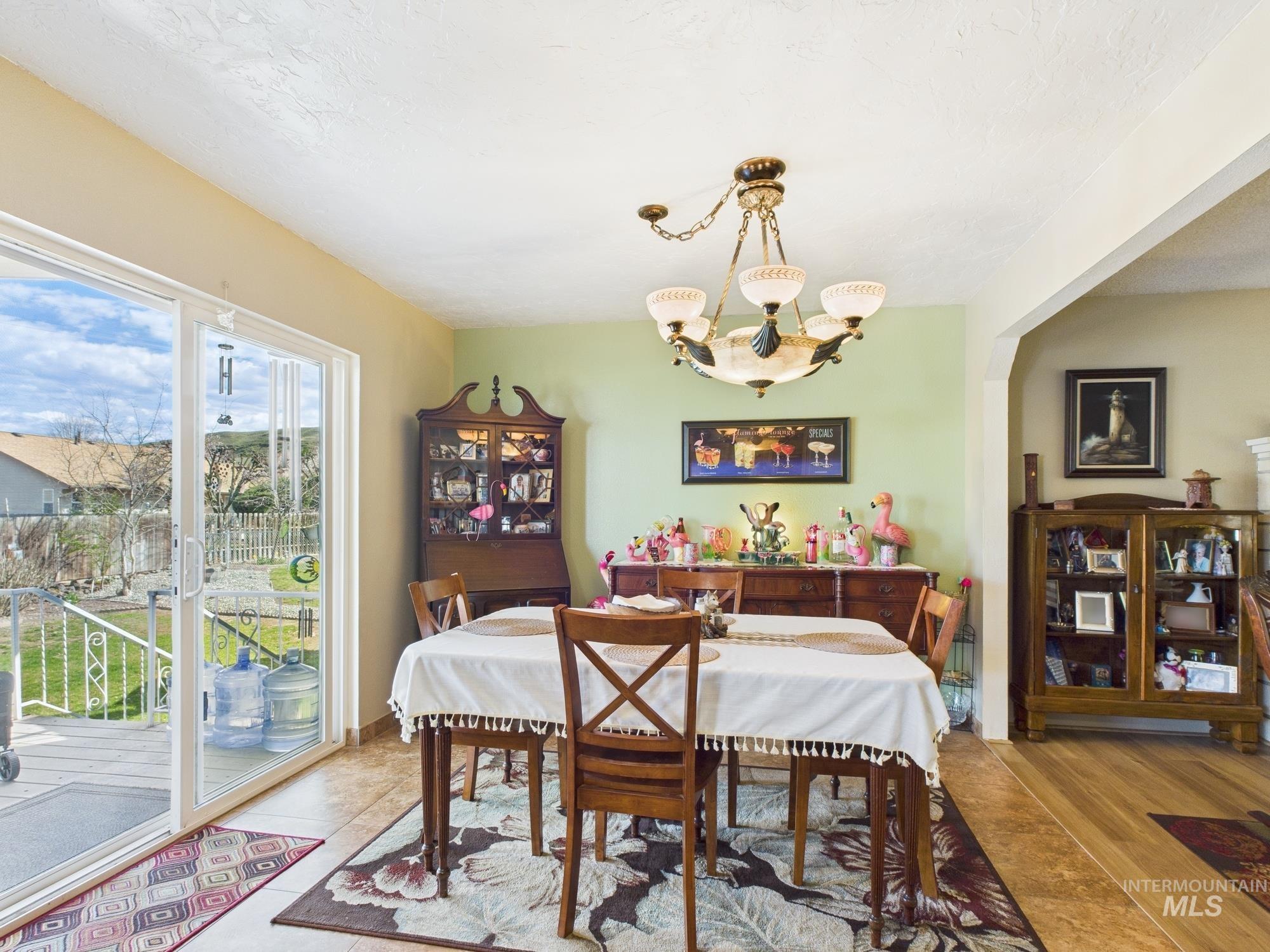 property viewer photo 7