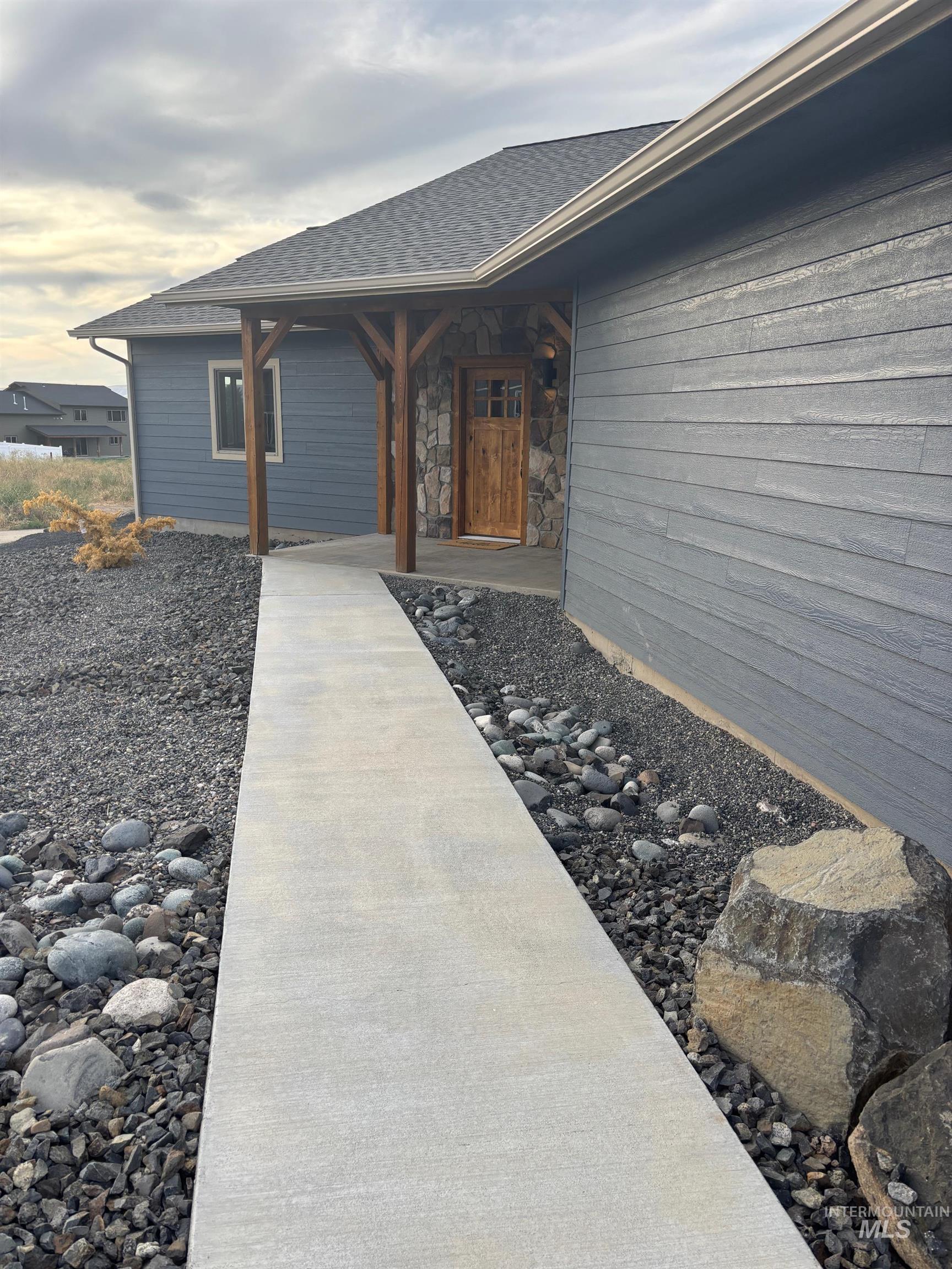 property viewer photo 1