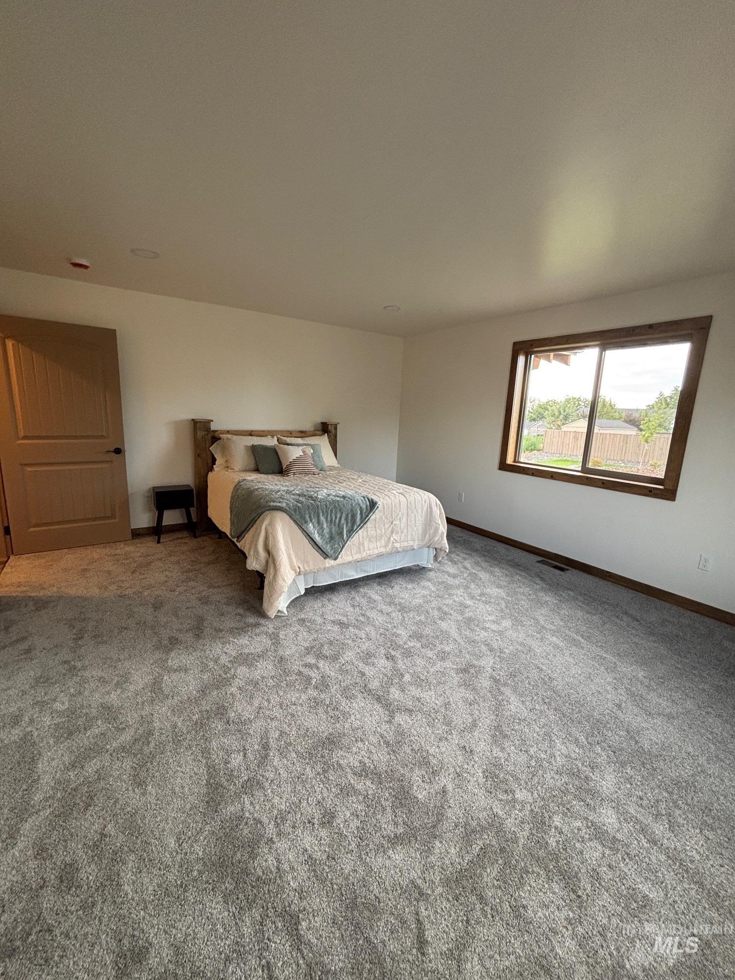 property viewer photo 13