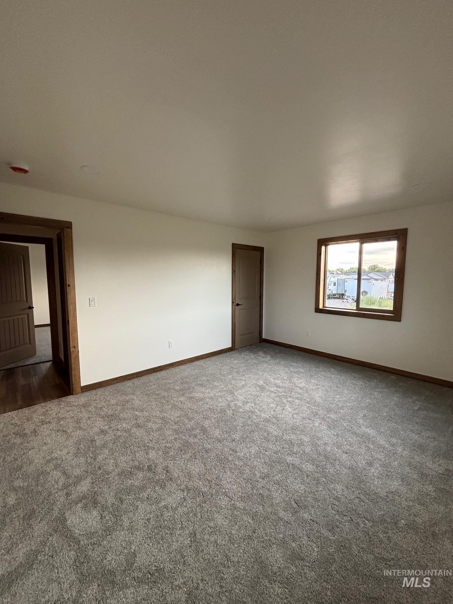 property viewer photo 16