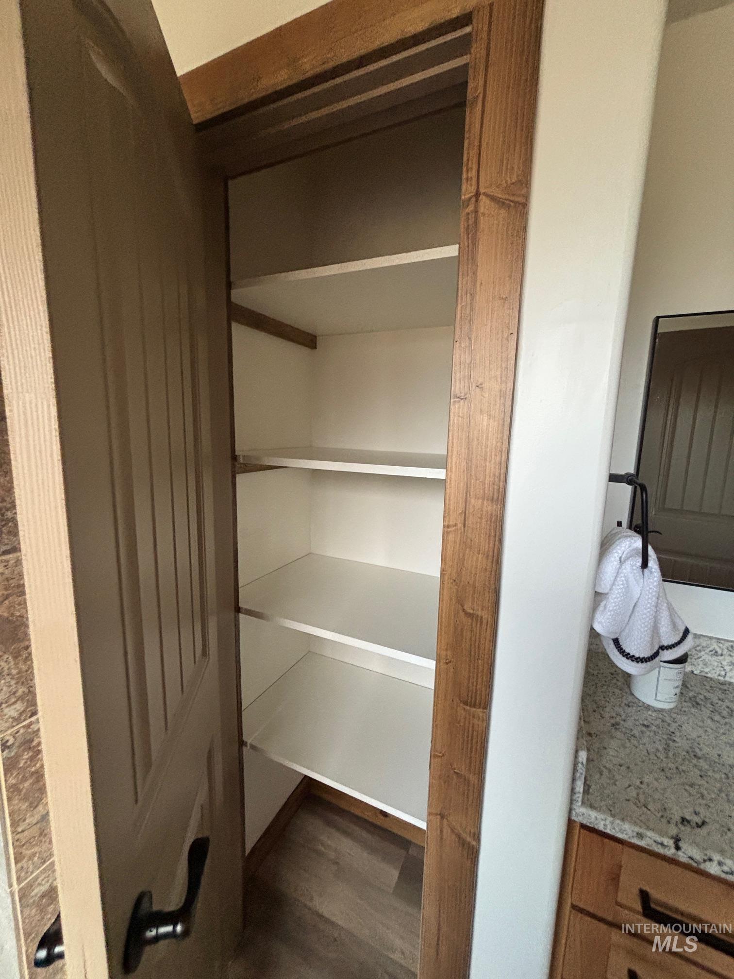 property viewer photo 19