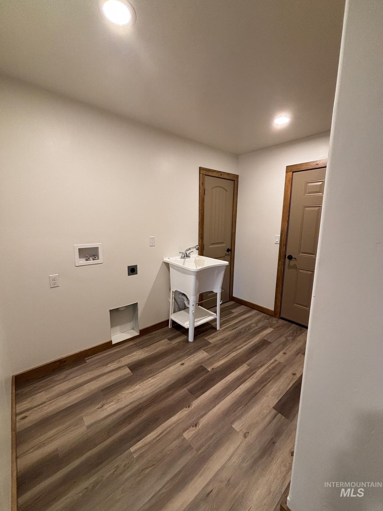 property viewer photo 22