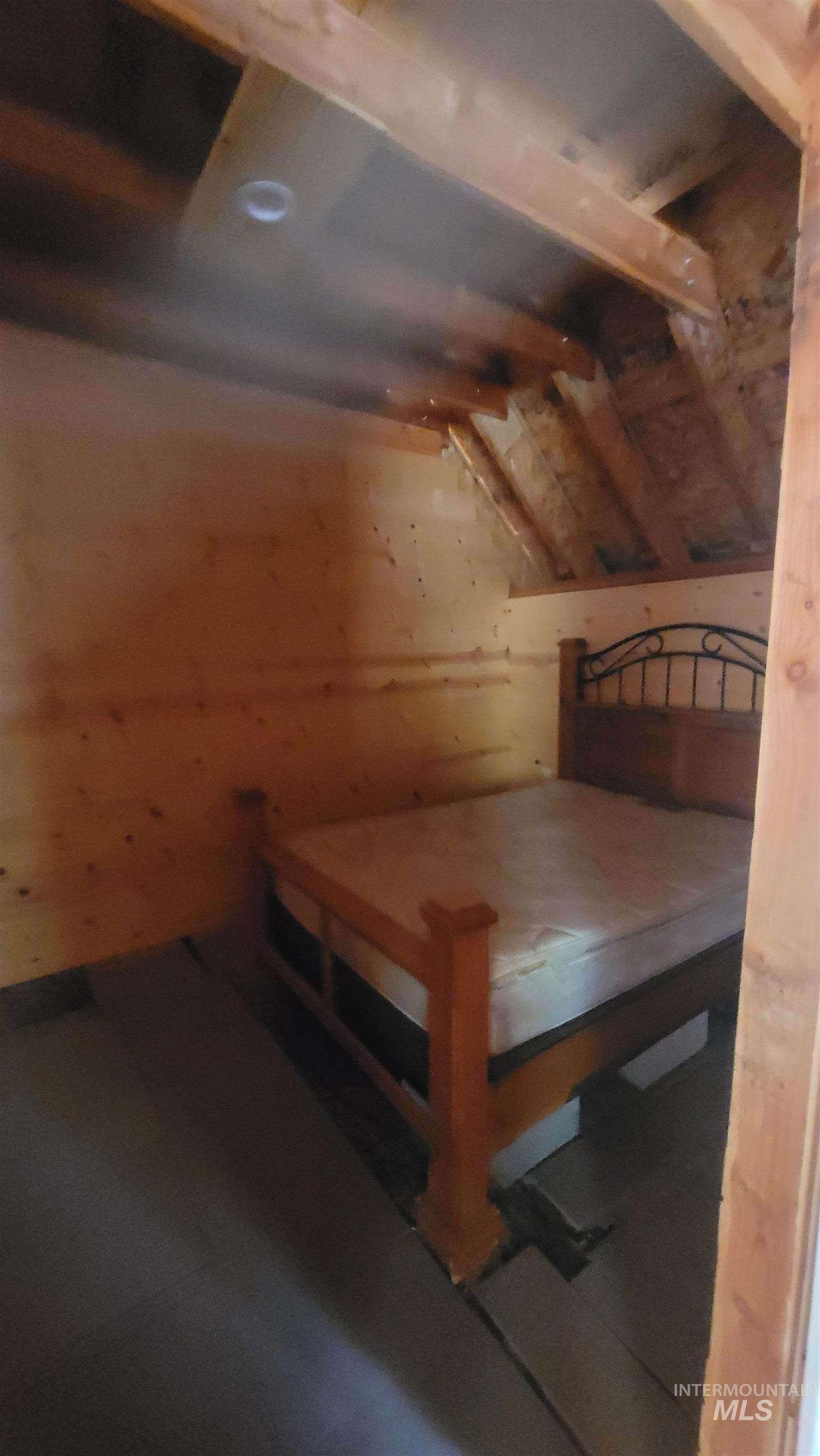property viewer photo 37