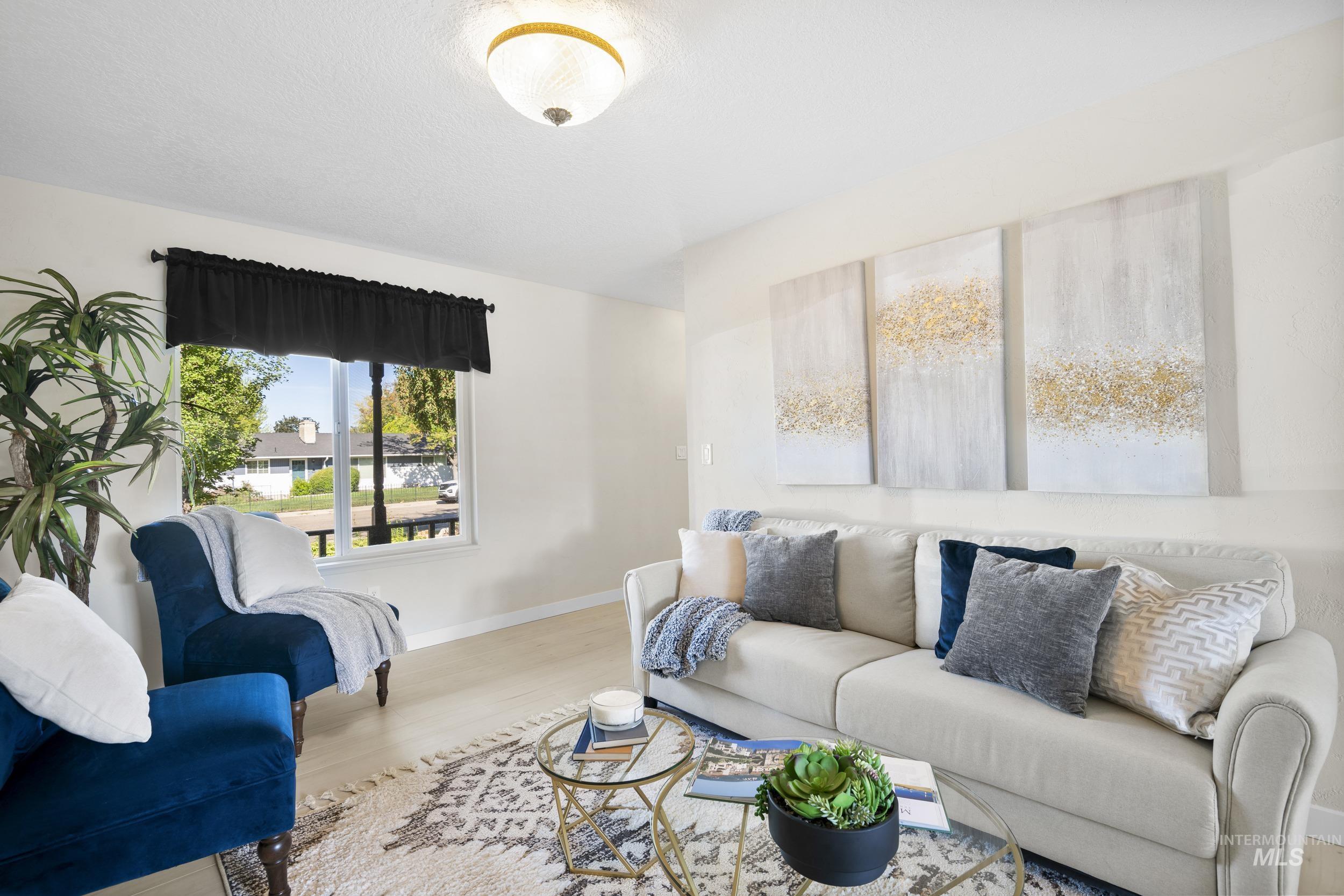 property viewer photo 20