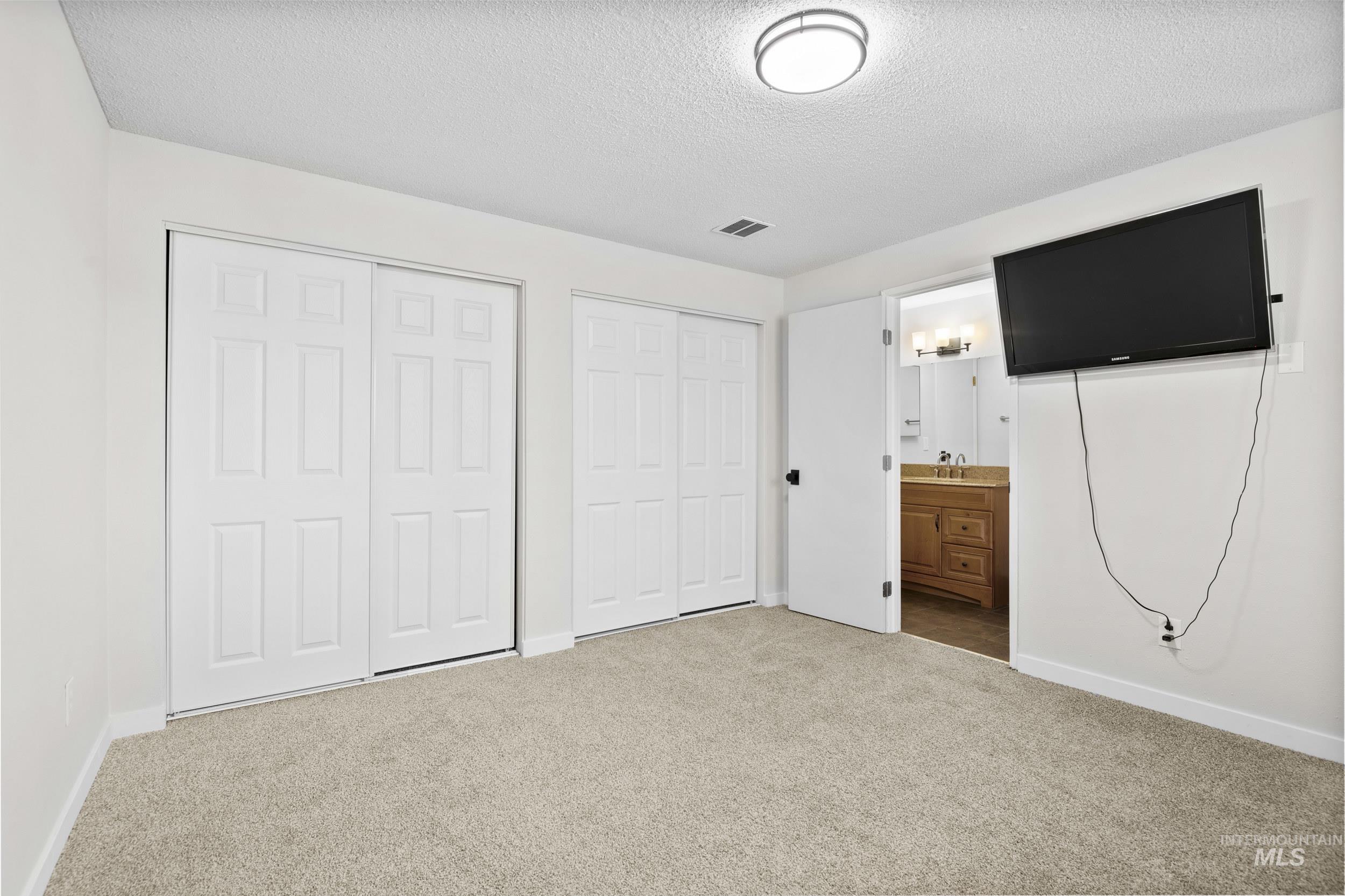 property viewer photo 27