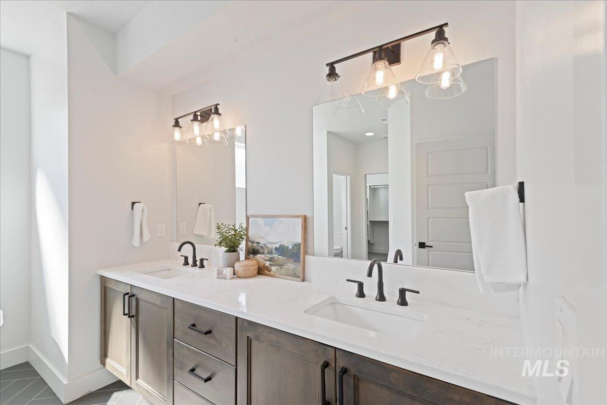 property viewer photo 15