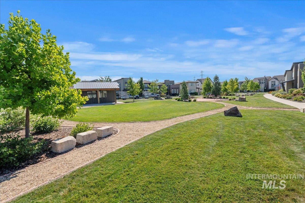 property viewer photo 32
