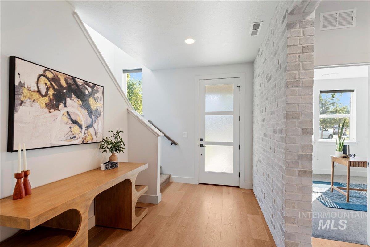property viewer photo 4