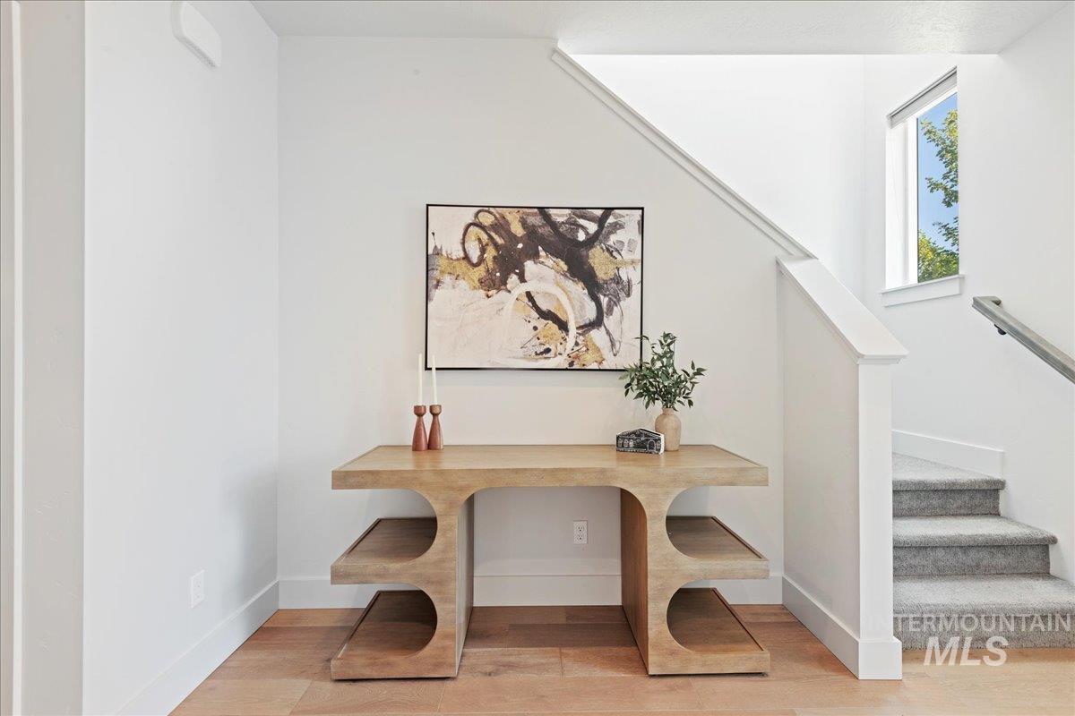 property viewer photo 5