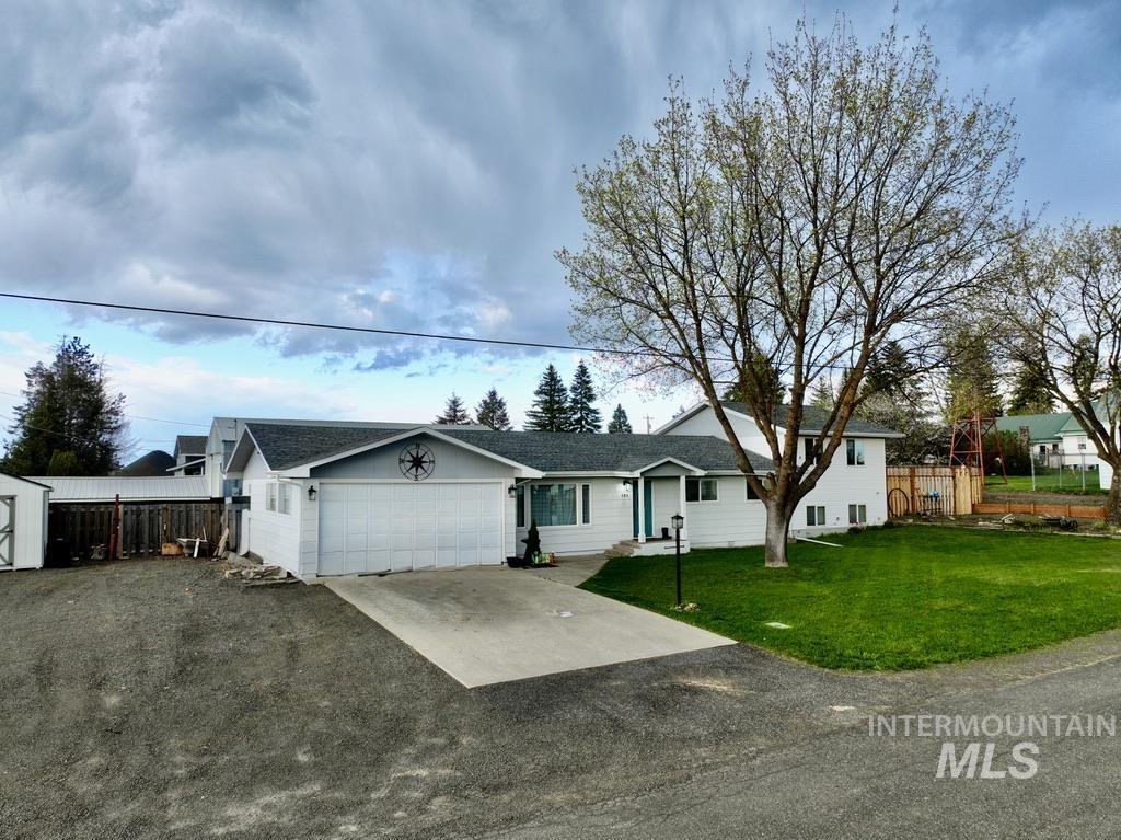 main property photo 44