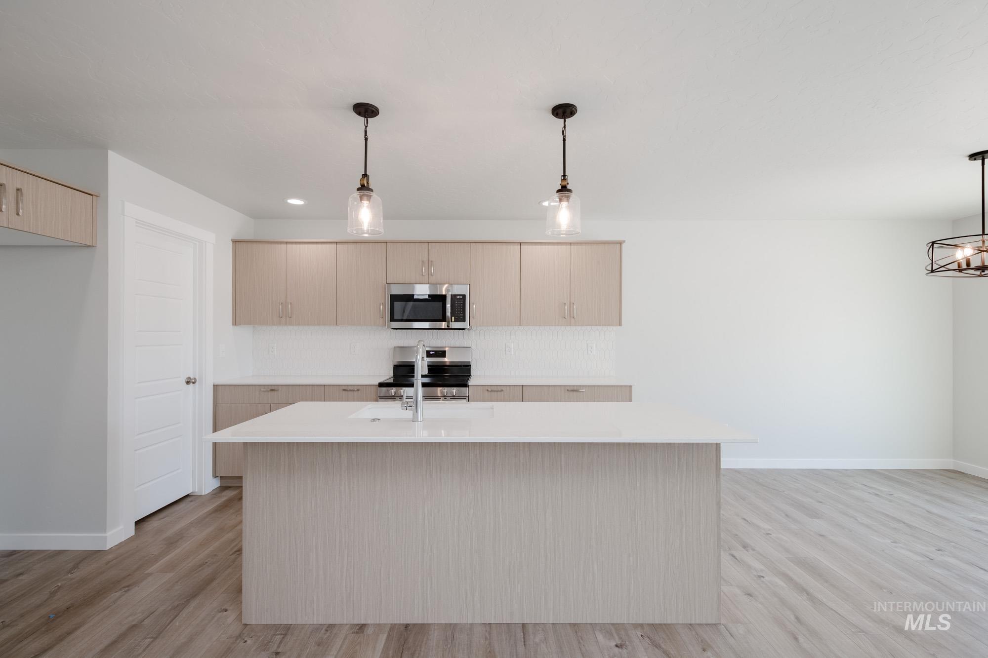 property viewer photo 1