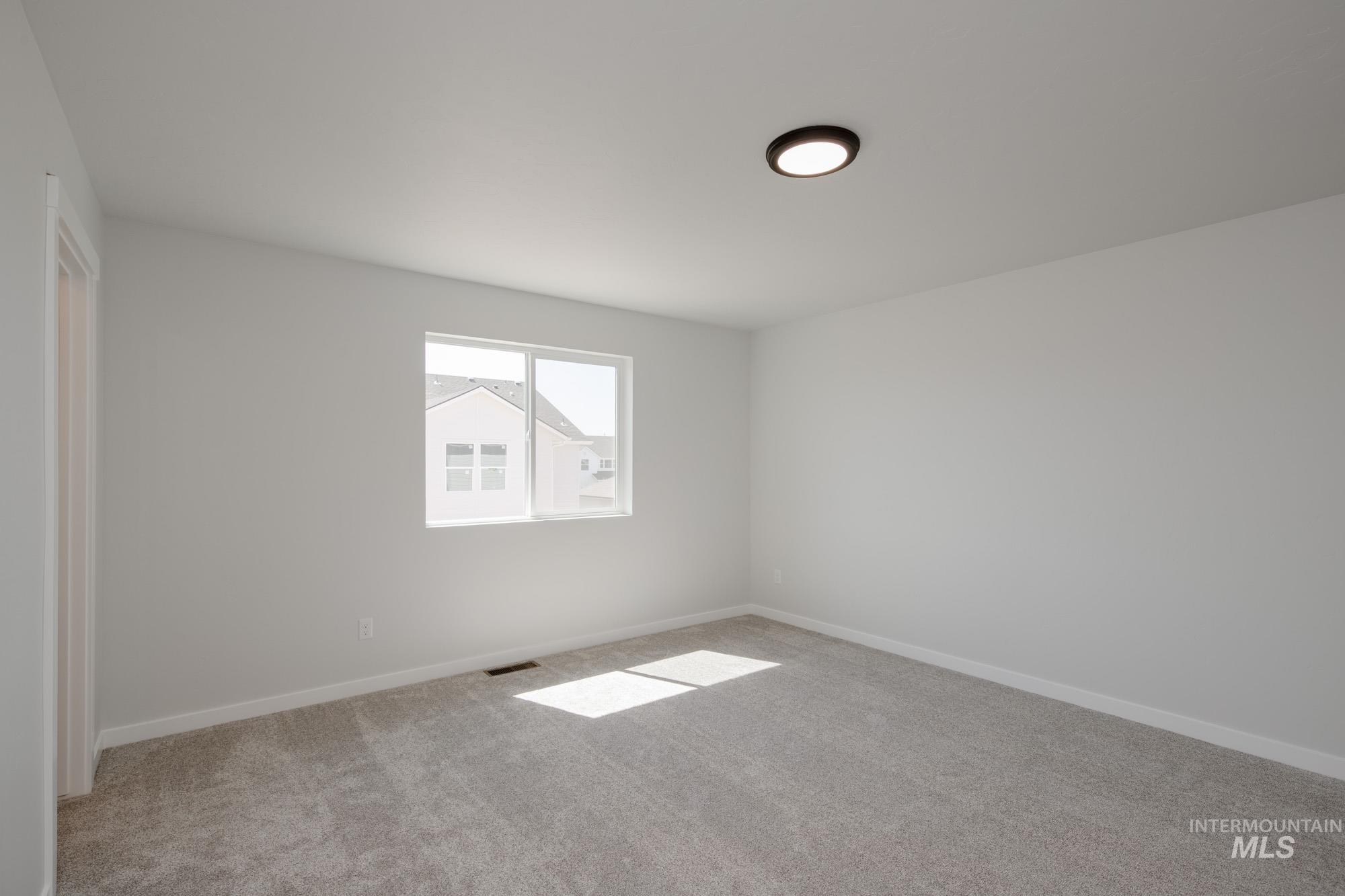 property viewer photo 16
