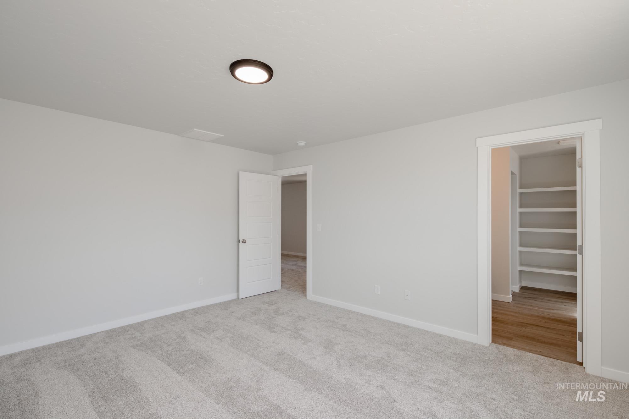 property viewer photo 17