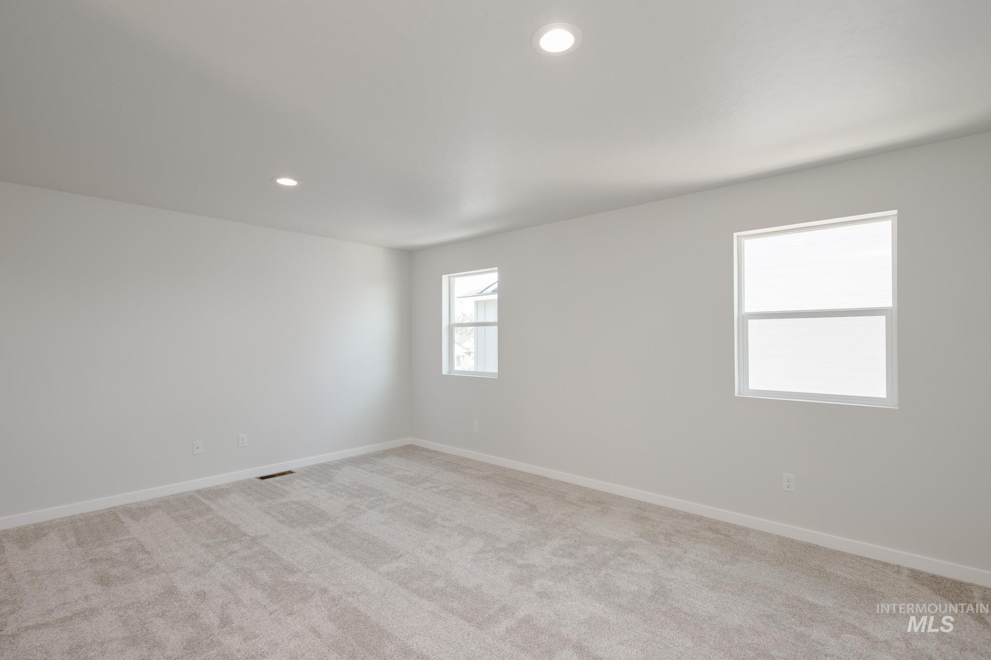 property viewer photo 20