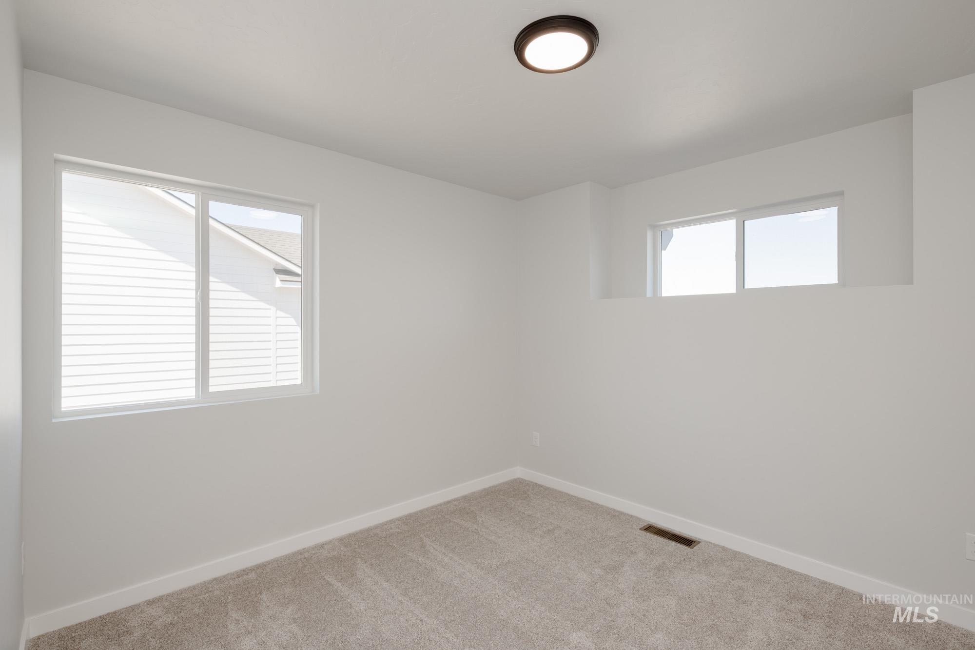 property viewer photo 23