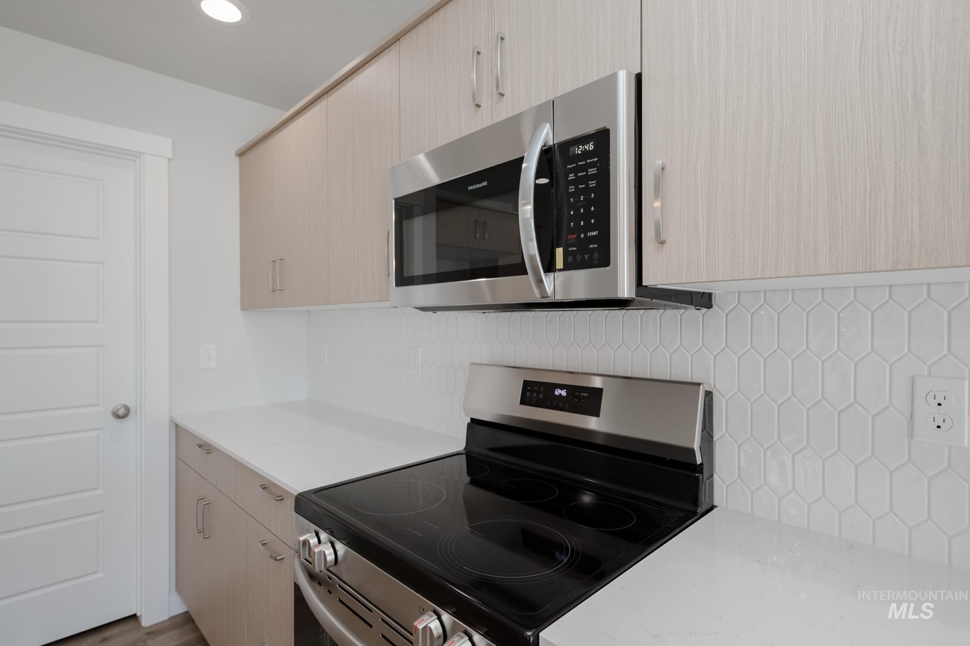 property viewer photo 4