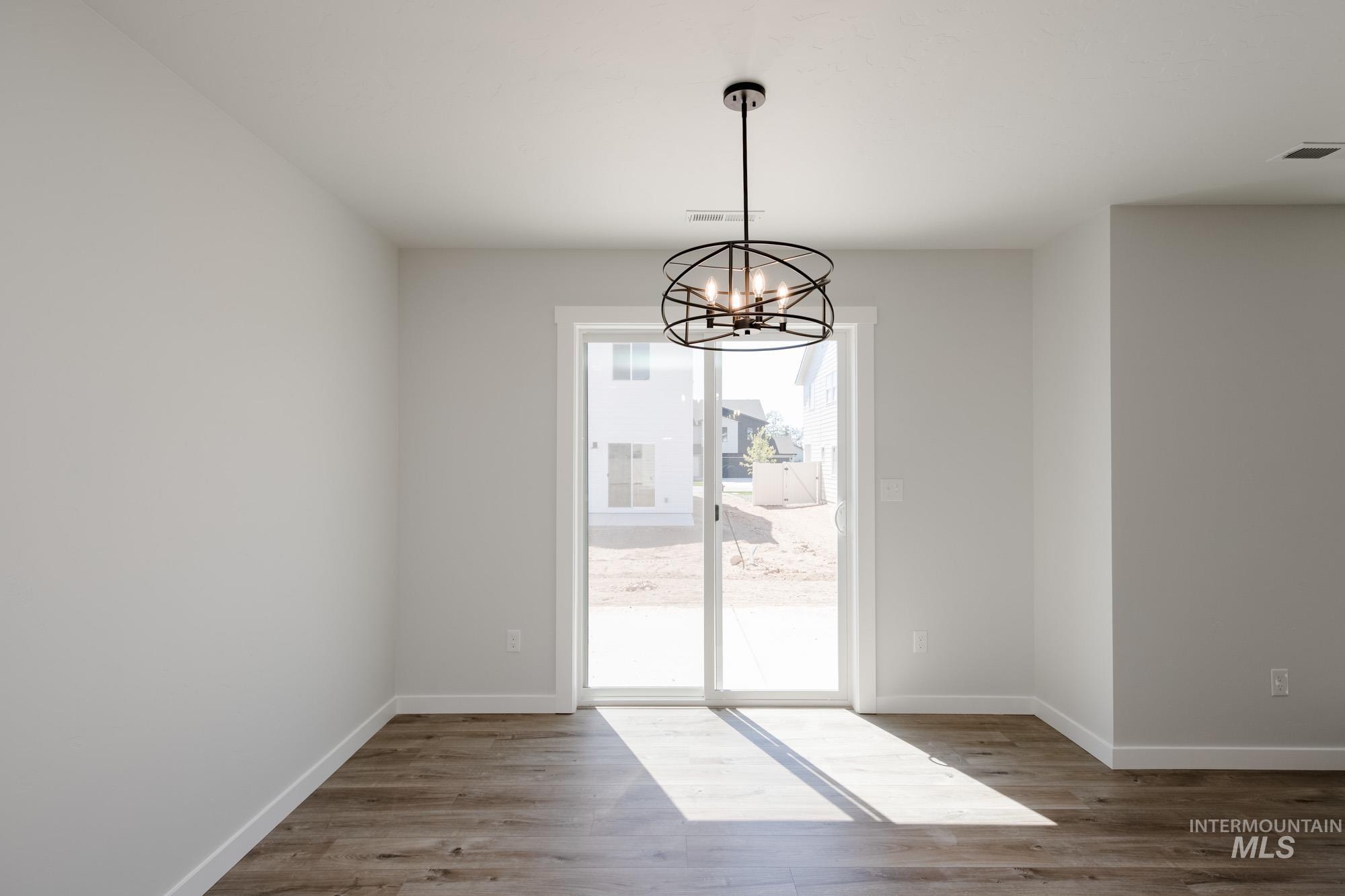 property viewer photo 8