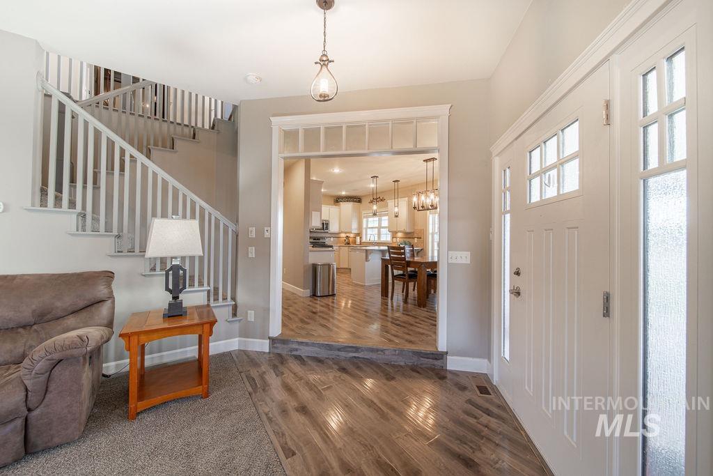 property viewer photo 11