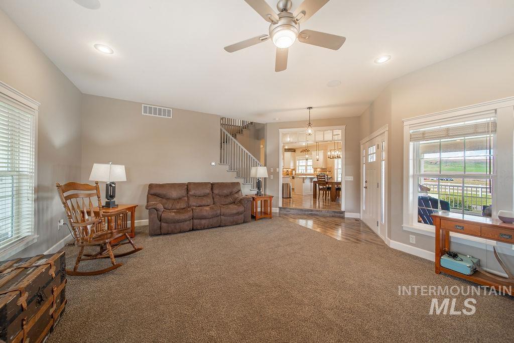 property viewer photo 12