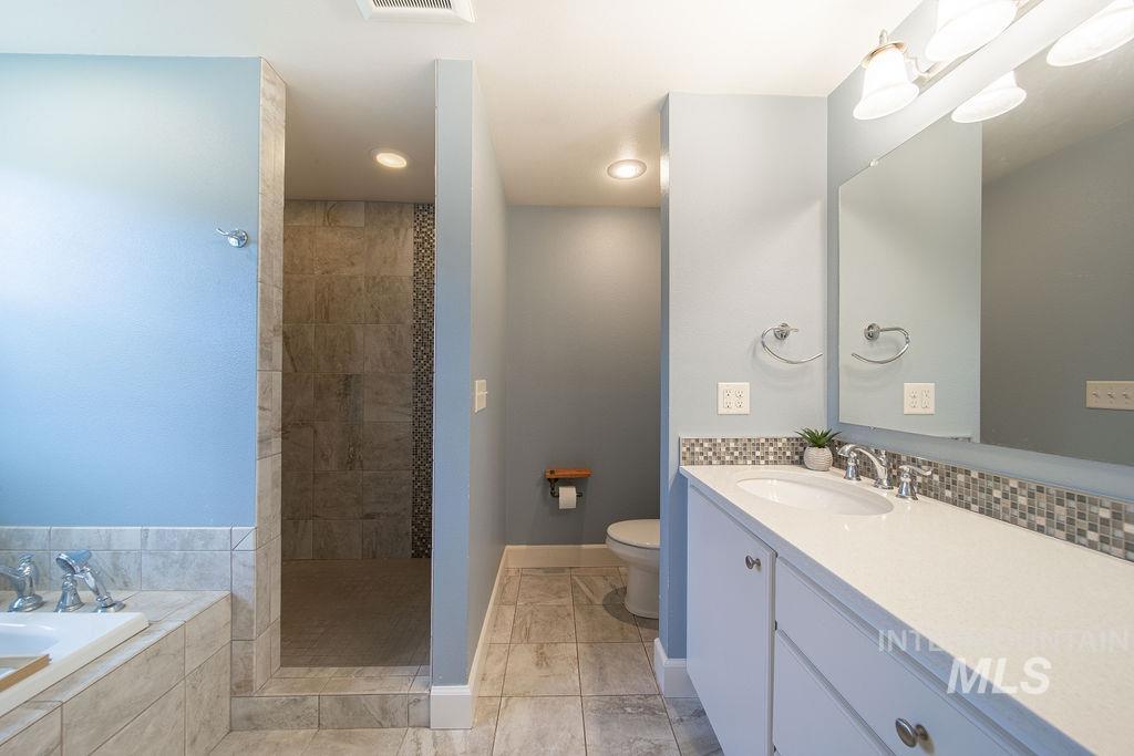 property viewer photo 16