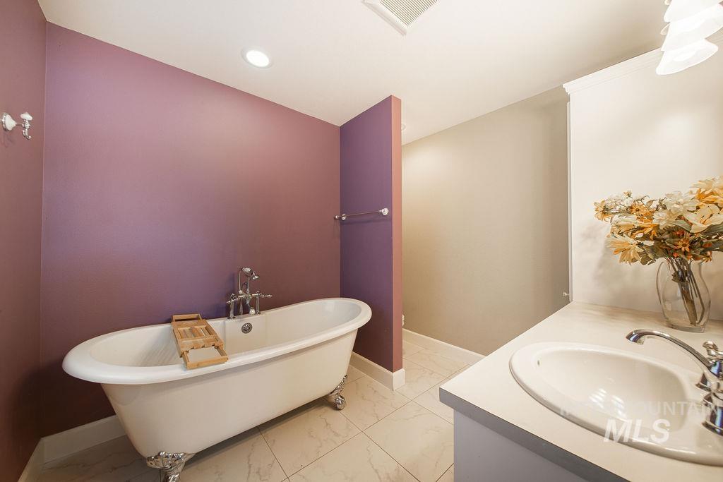 property viewer photo 31