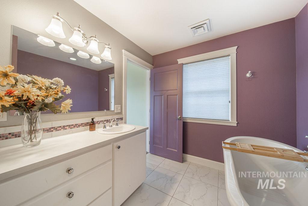 property viewer photo 32