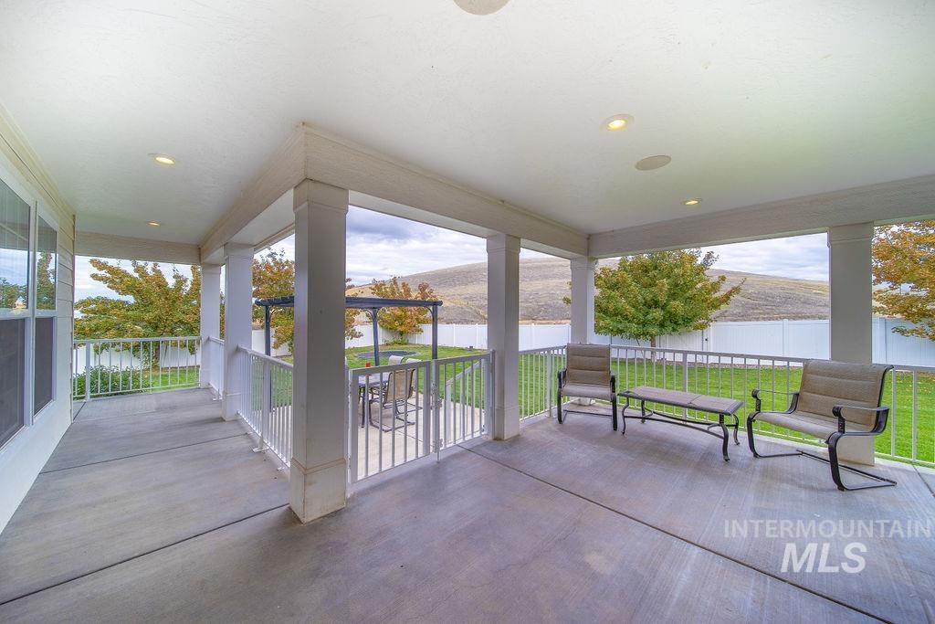 property viewer photo 37
