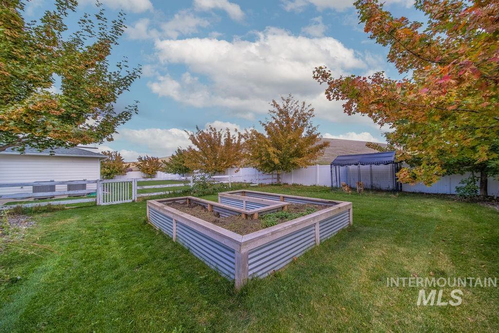 property viewer photo 42