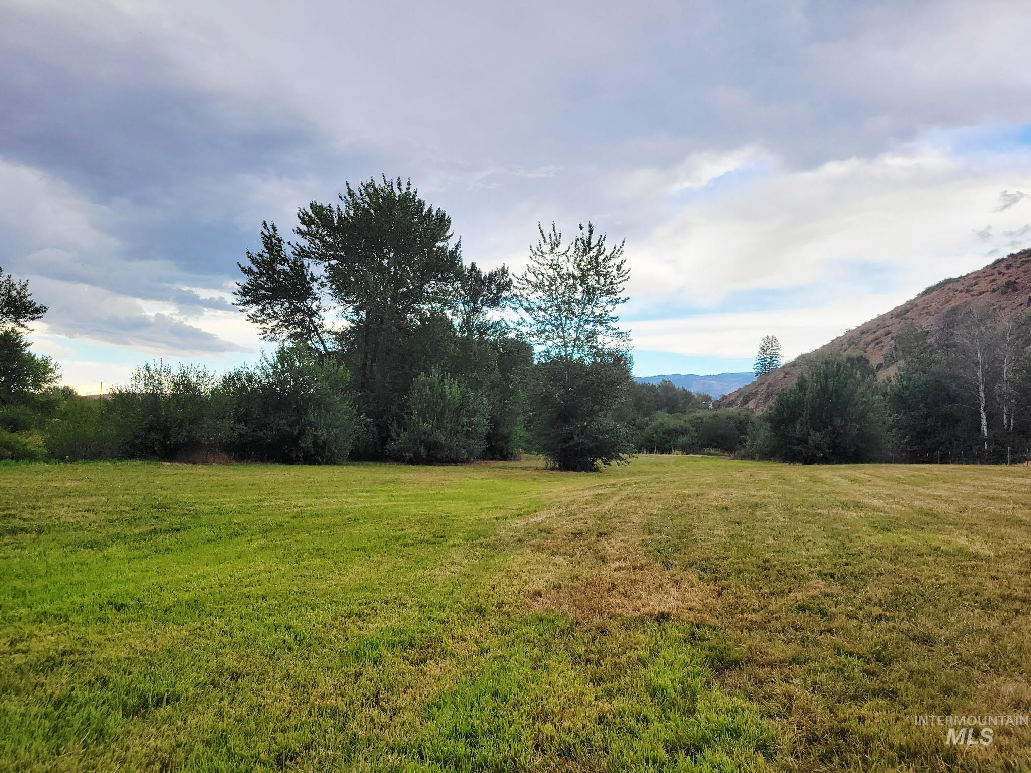 main property photo 34