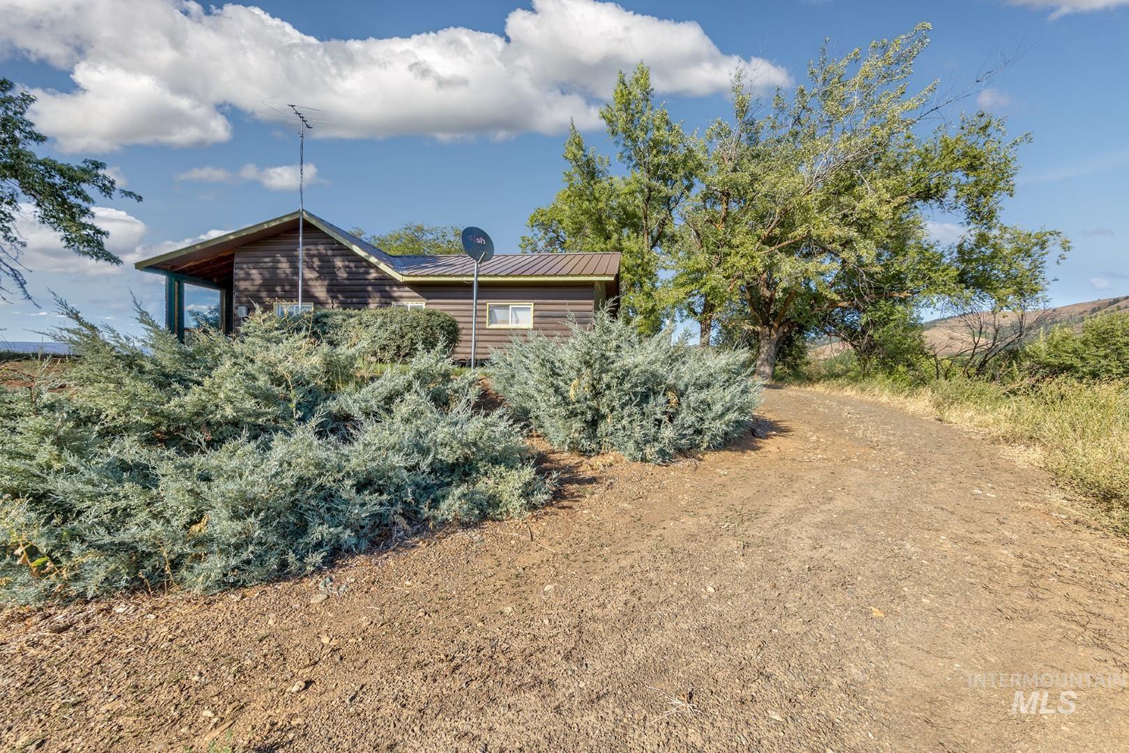 main property photo 31