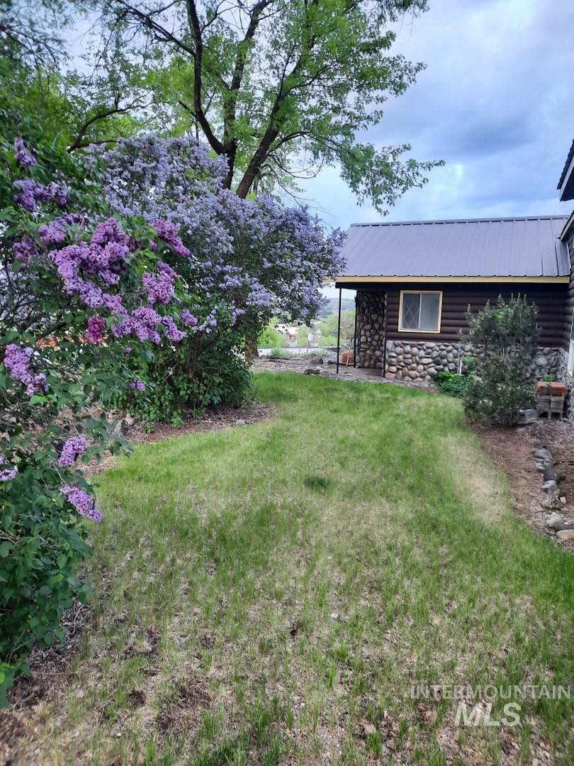 main property photo 4