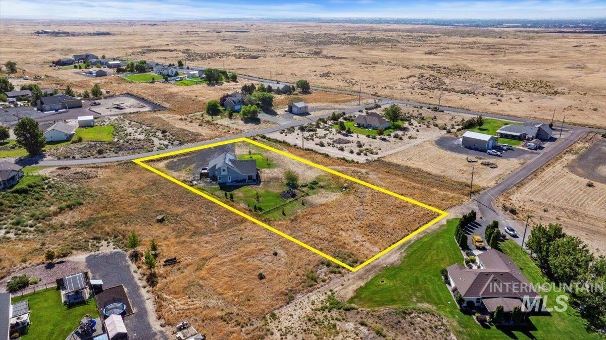 main property photo 35