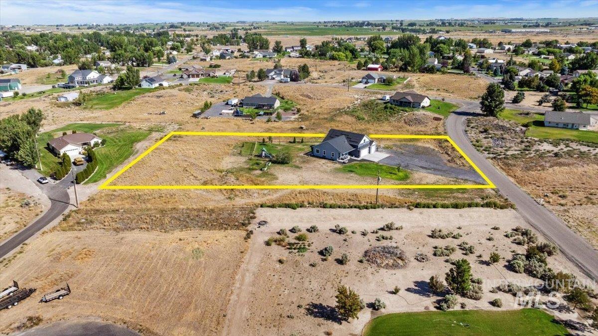 main property photo 41