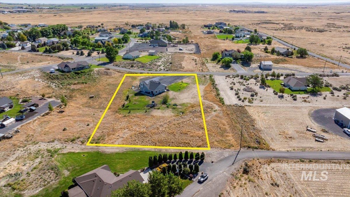 main property photo 45