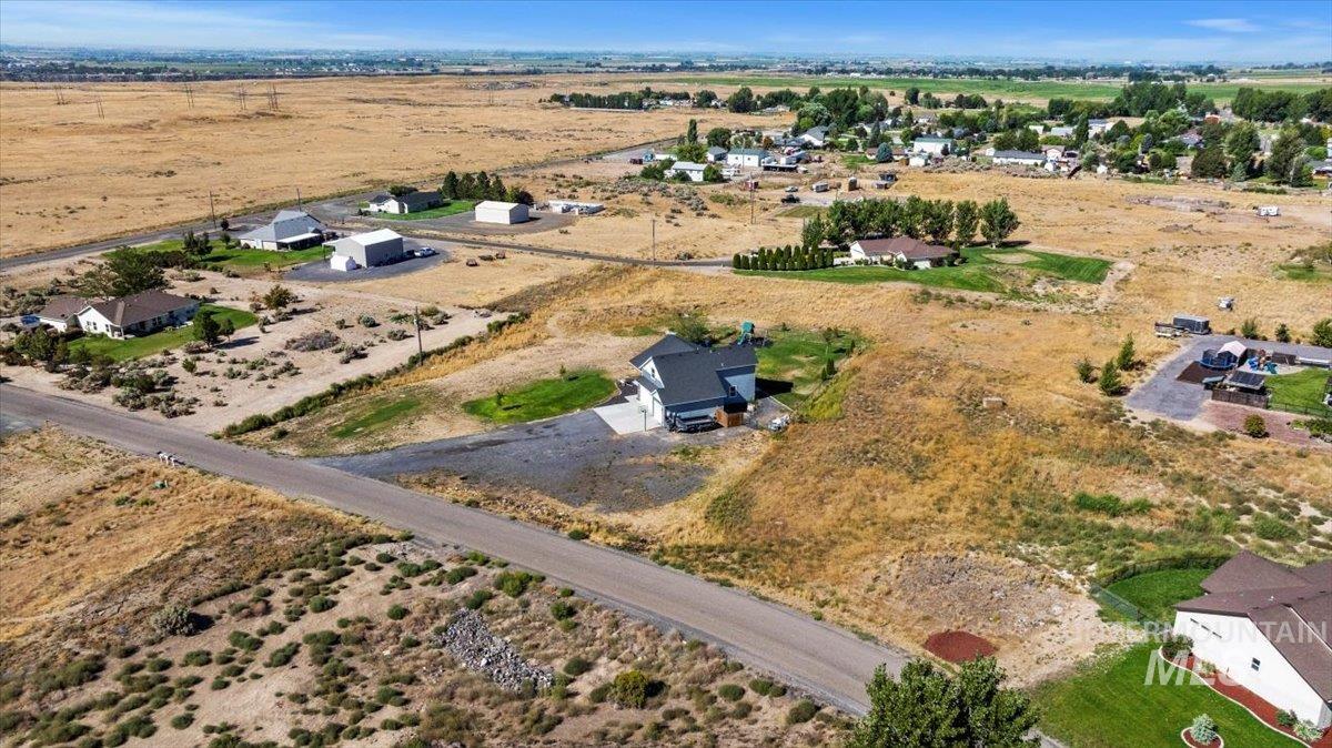 main property photo 46
