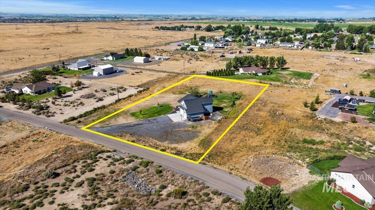 main property photo 47